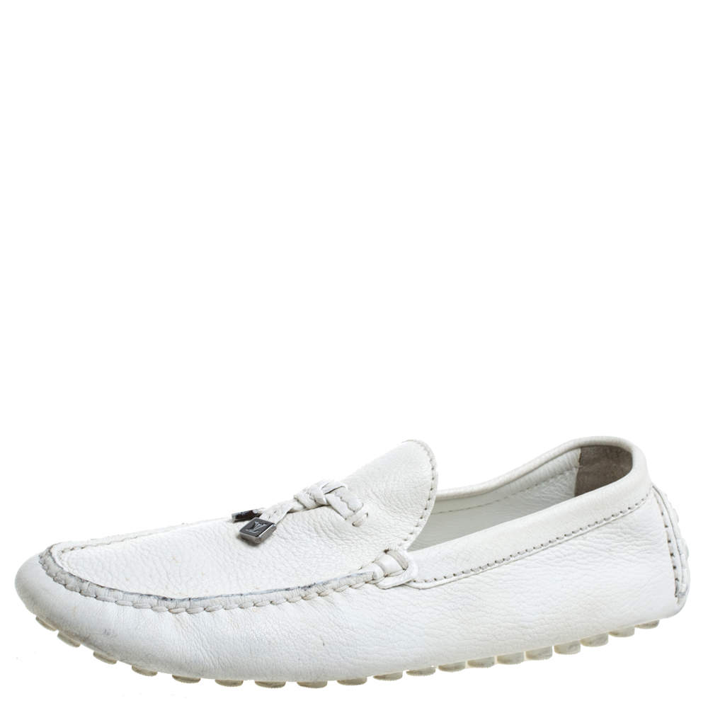 Pre Owned Louis Vuitton White Textured Leather Logo Bow Loafers Size 41