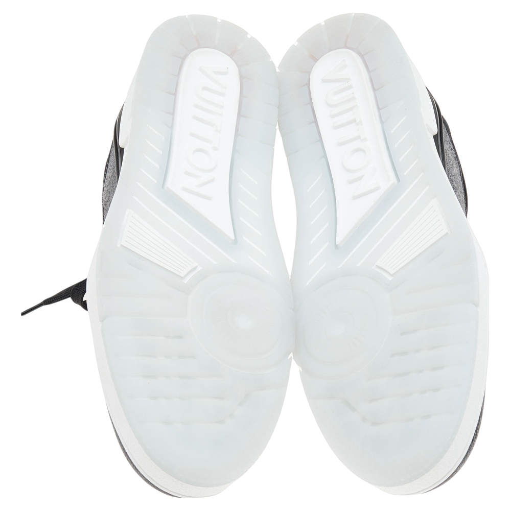Run 55 leather trainers Louis Vuitton White size 36 EU in Leather - 36802432