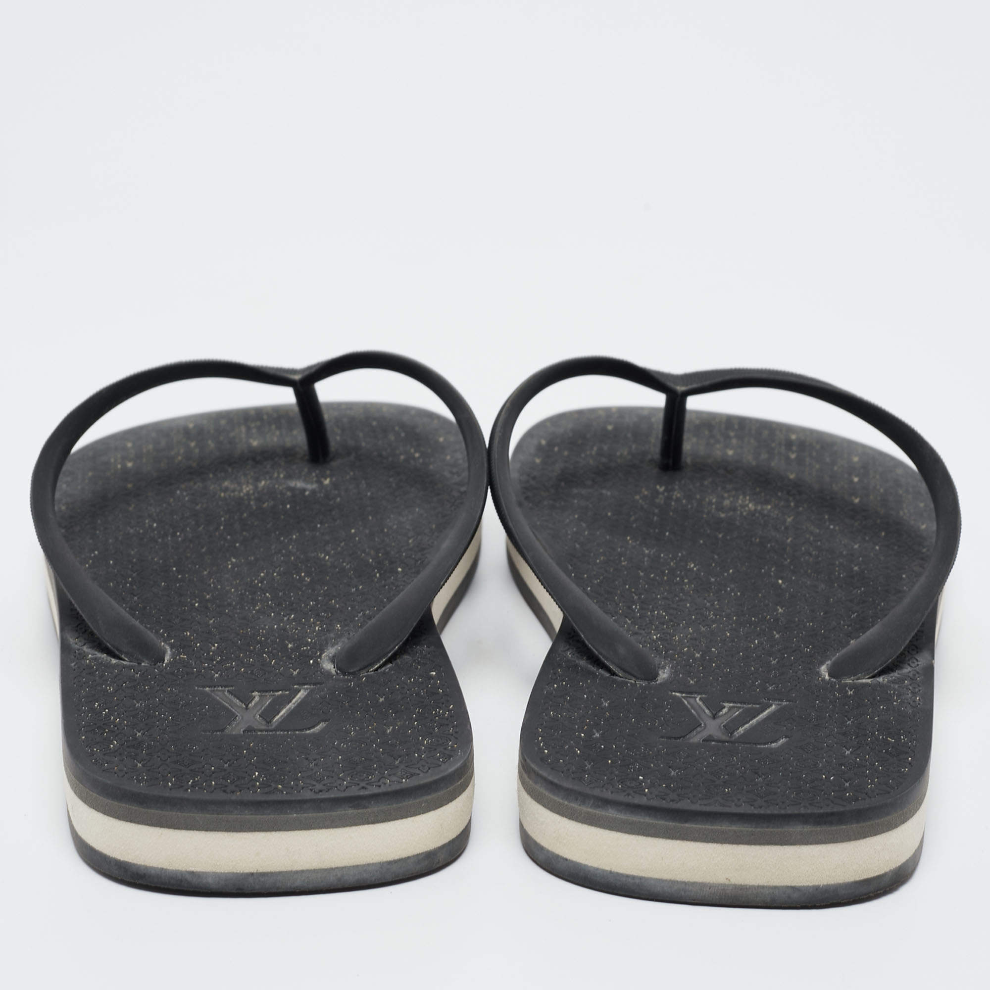 Louis Vuitton Black Rubber Thong Flat Sandals Size 40.5 Louis Vuitton