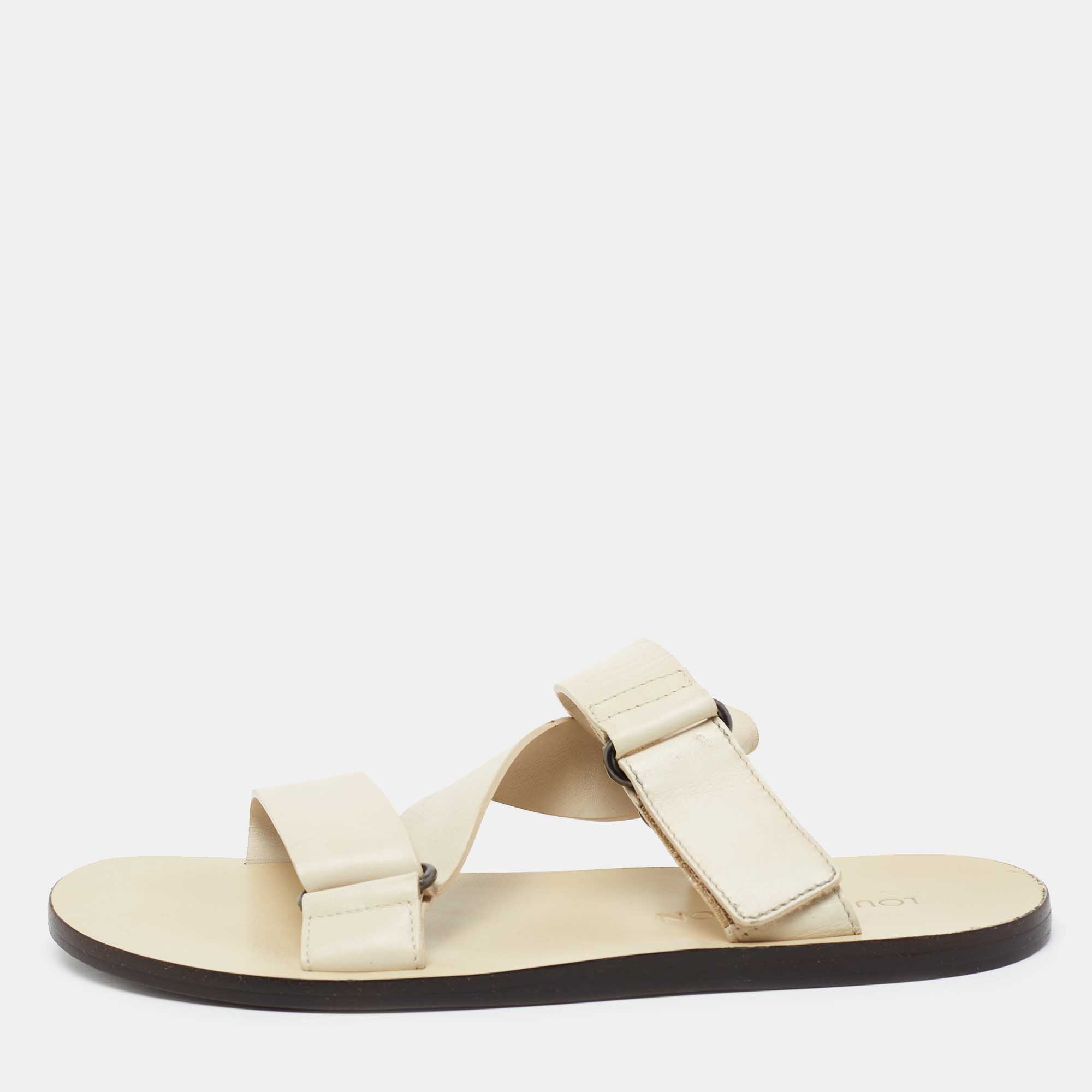 مملوكة مسبقًا Louis Vuitton White Leather Criss Cross Strap Flat Sandals Size 40