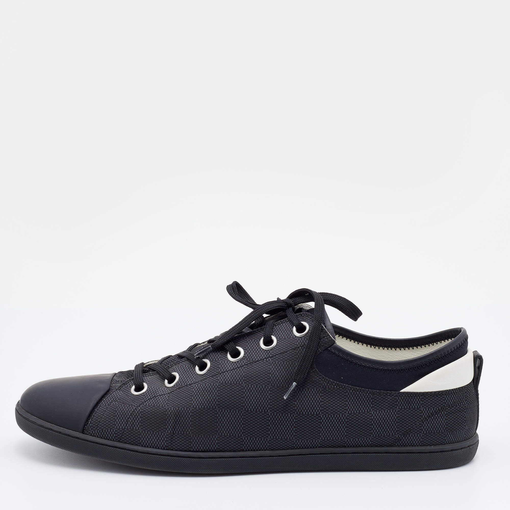 مملوكة مسبقًا Louis Vuitton Black Graphite Damier Nylon And Leather Cap Toe Low Top Sneakers Size 45