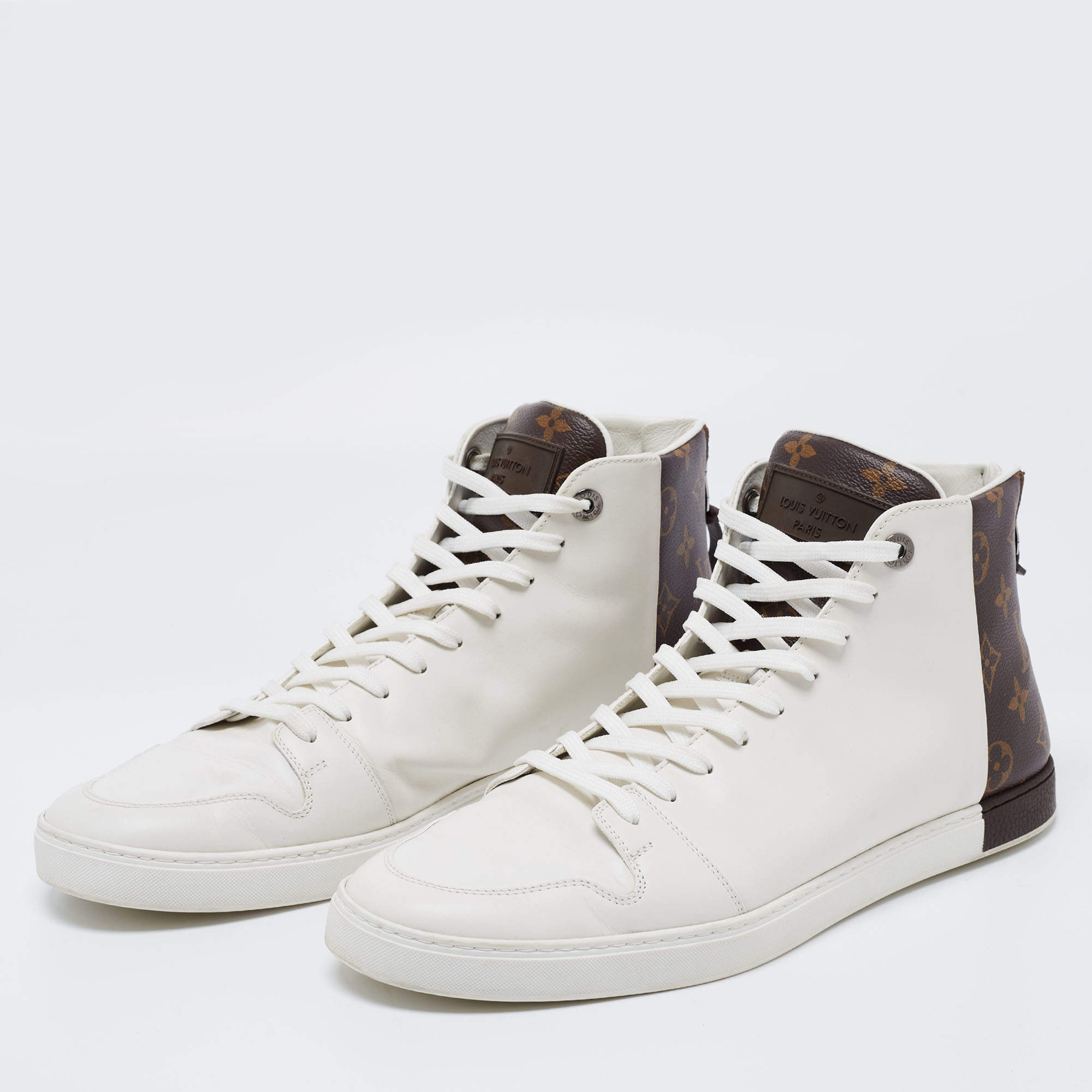 Louis Vuitton White Leather, Fabric and Monogram Canvas Rivoli Sneakers  Size 42.5 Louis Vuitton