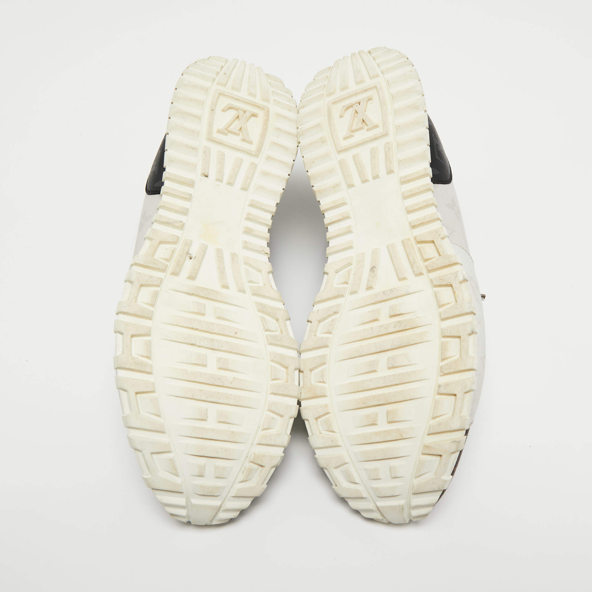 Monogram - Shoulder - M51512 – sale❗ женские кроссовки louis vuitton run  away - MM - Louis - Louis Vuitton Trainer Sneaker Black Men Shoes Ganebet  Store 45 EU 11 U