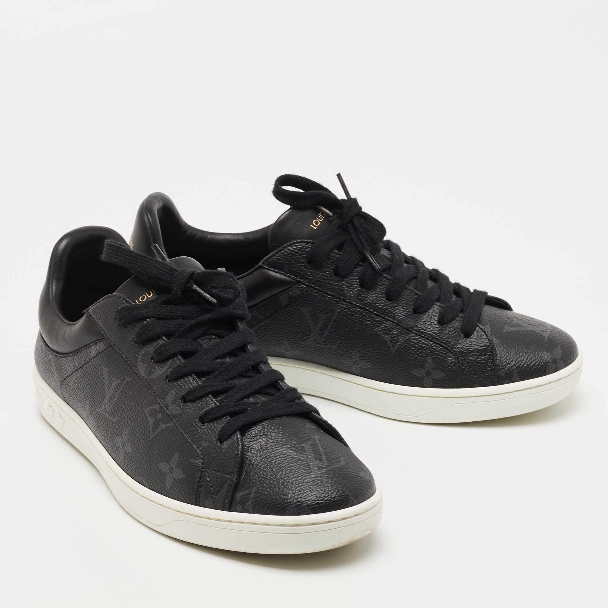 Pre-owned Louis Vuitton Black Monogram Leather Eclipse Frontrow Low Top  Trainers Size 43.5