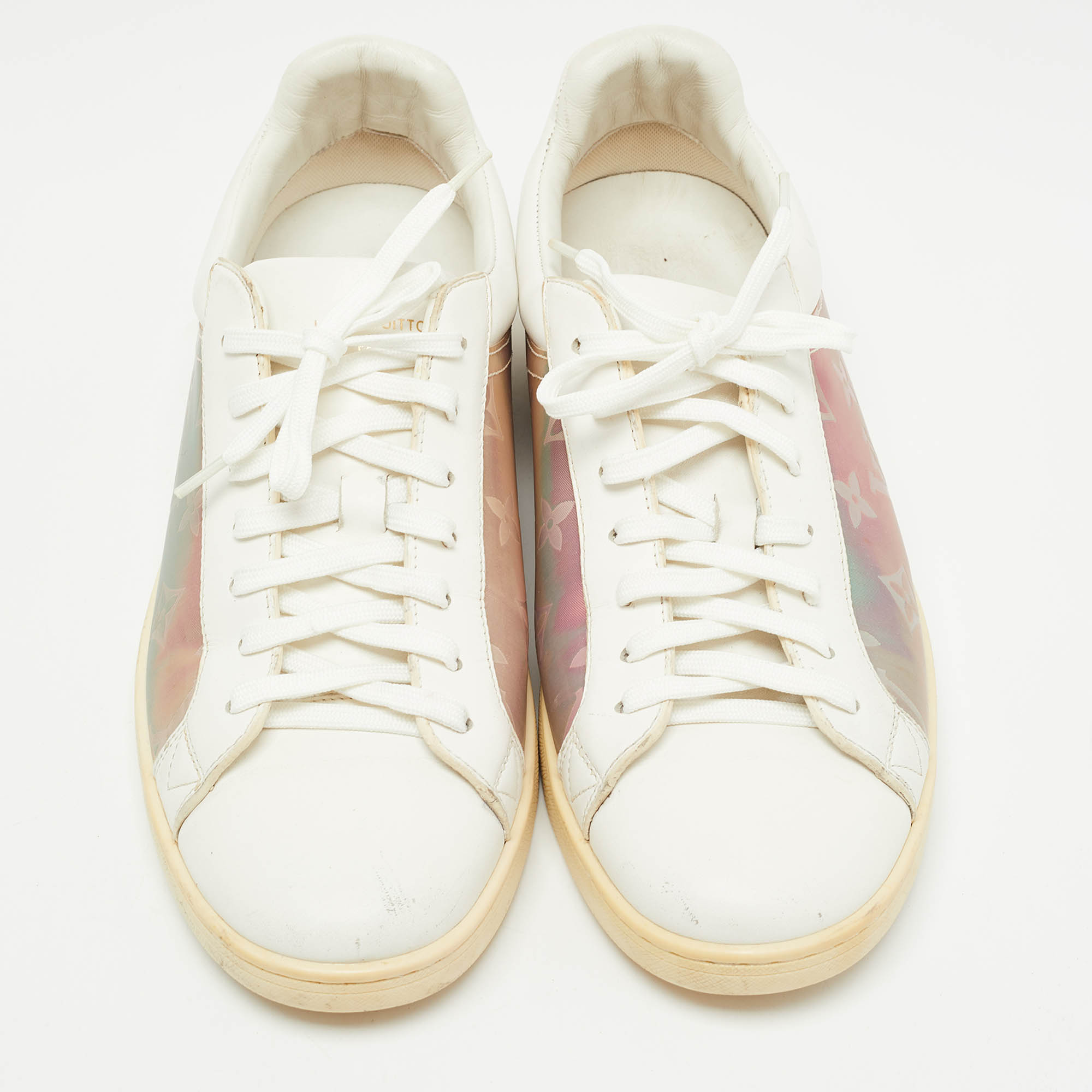 Luxembourg leather low trainers Louis Vuitton White size 41 EU in Leather -  35187552