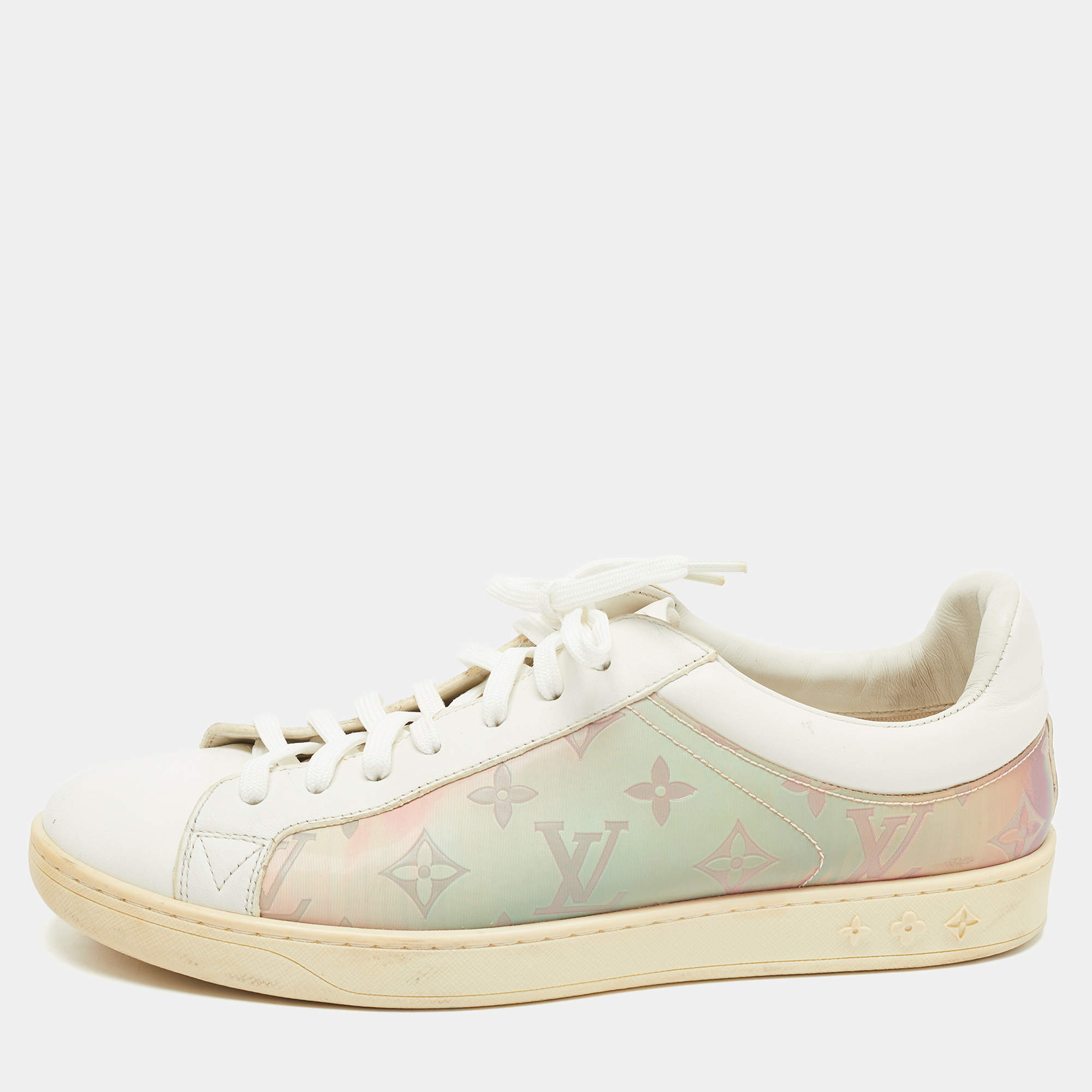 Louis Vuitton LV Unisex Luxembourg Sneaker in White Grained Calf