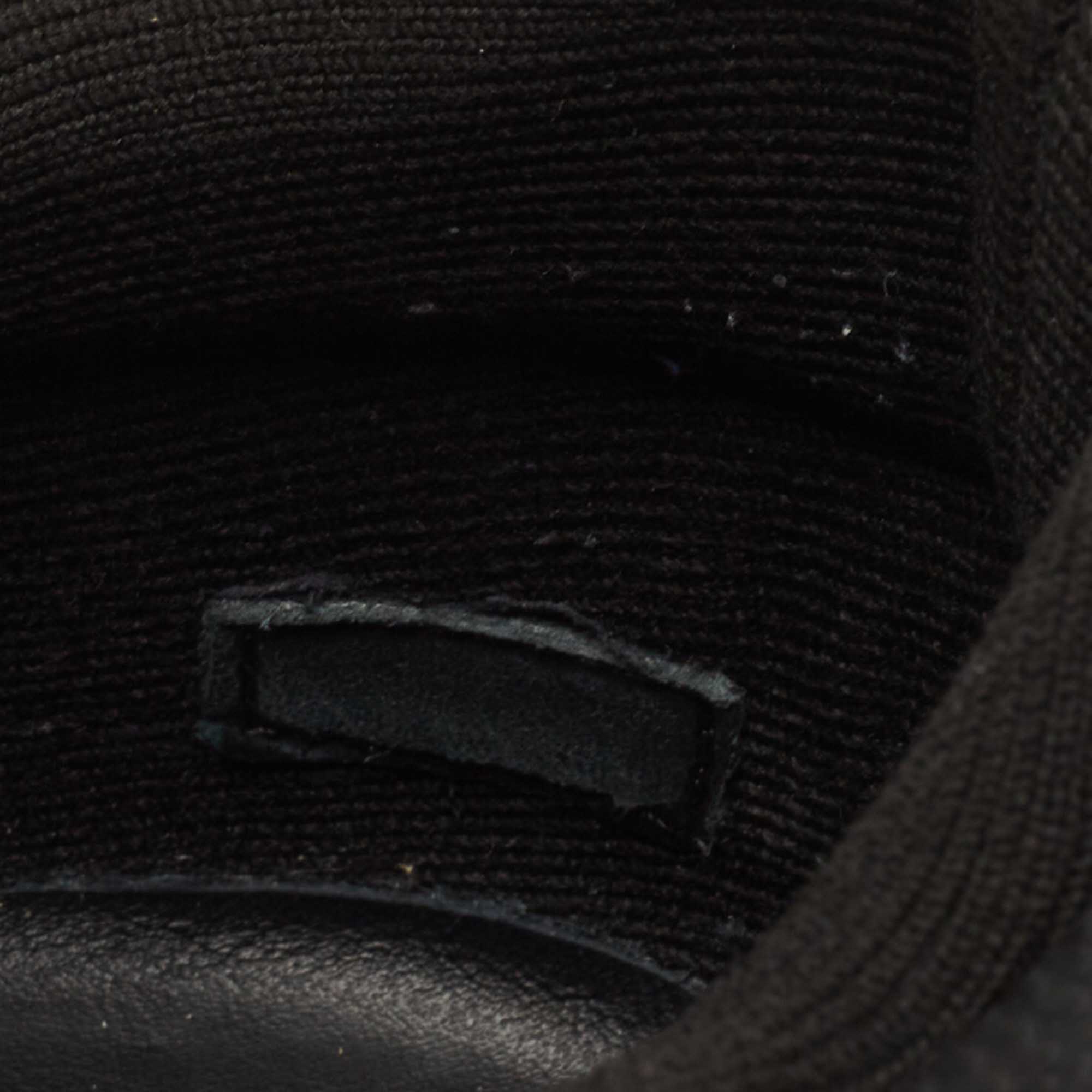 Louis Vuitton Black Knit Fabric VNR Low Top Sneakers, 43.5 - BOPF