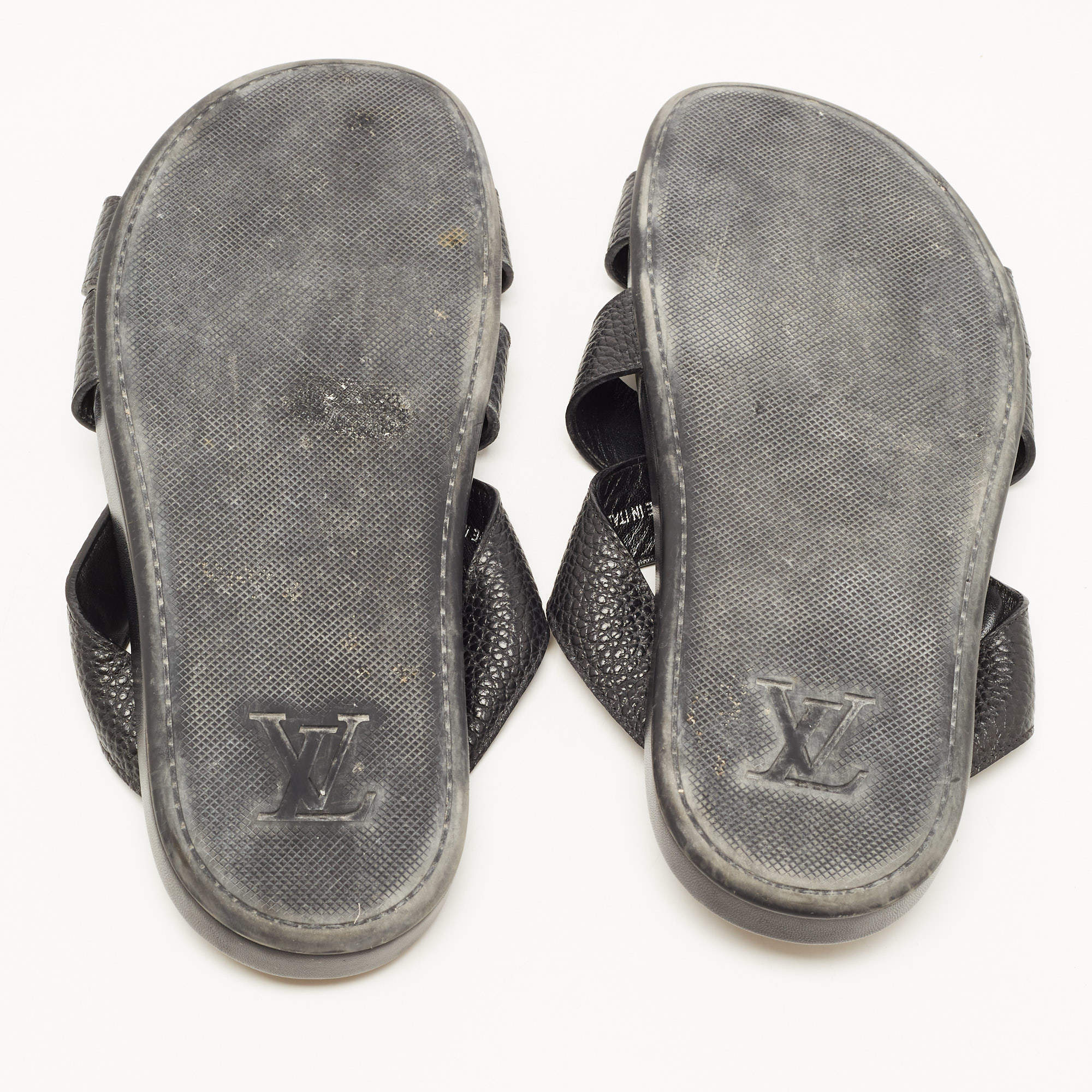 Louis Vuitton Black Leather Criss Cross Strap Flat Slide Sandals Size 40 at  1stDibs  louis vuitton sliders, louis vuitton criss cross sandals, black  leather criss cross sandals