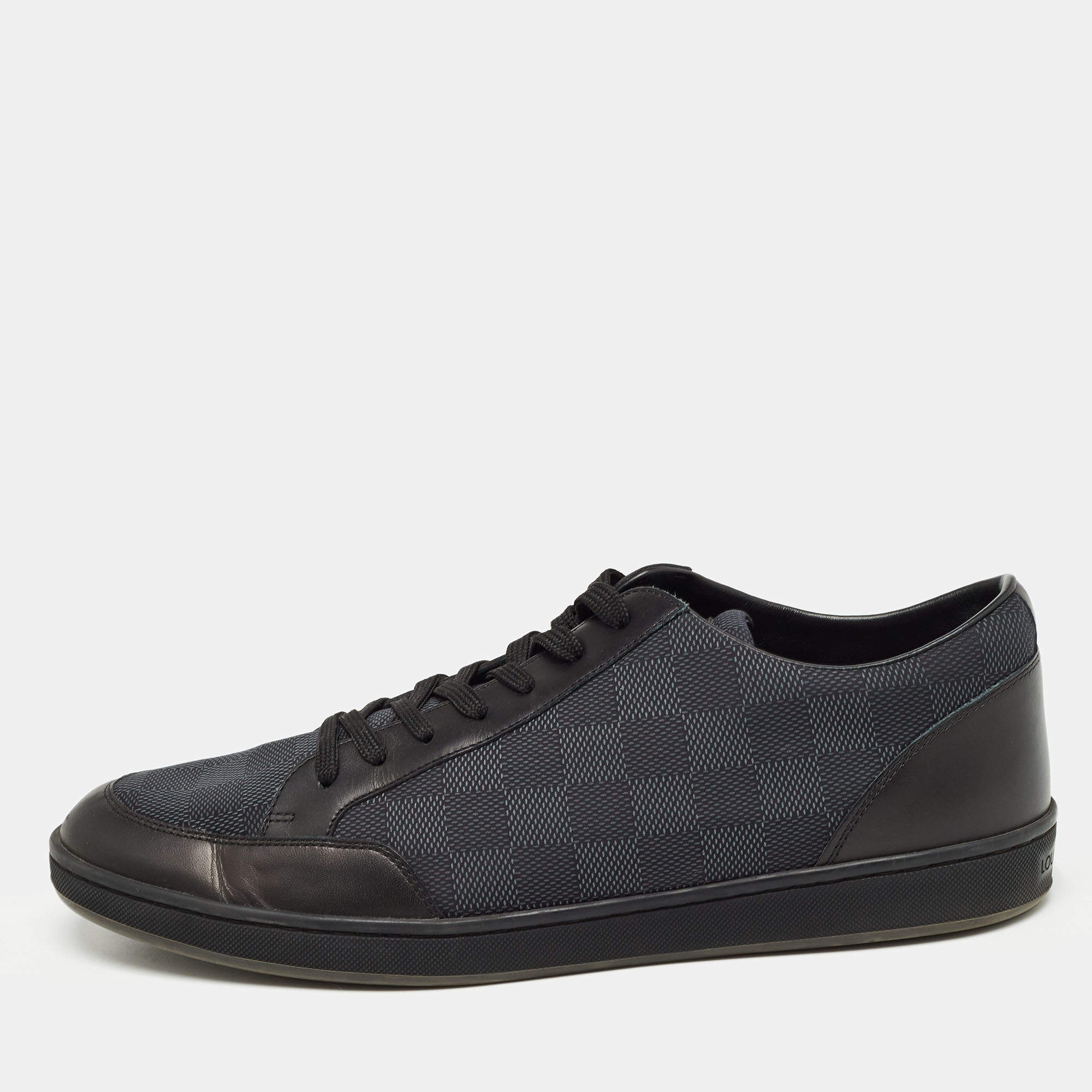 مملوكة مسبقًا Louis Vuitton Black Damier Graphite Canvas and Leather Offshore Low Top Sneakers Size 42.5