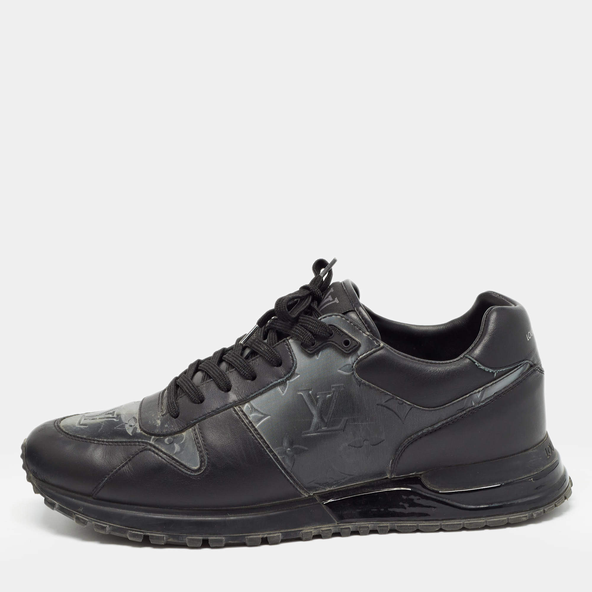 مملوكة مسبقًا Louis Vuitton Black Monogram PVC and Leather Runaway Sneakers Size 41.5