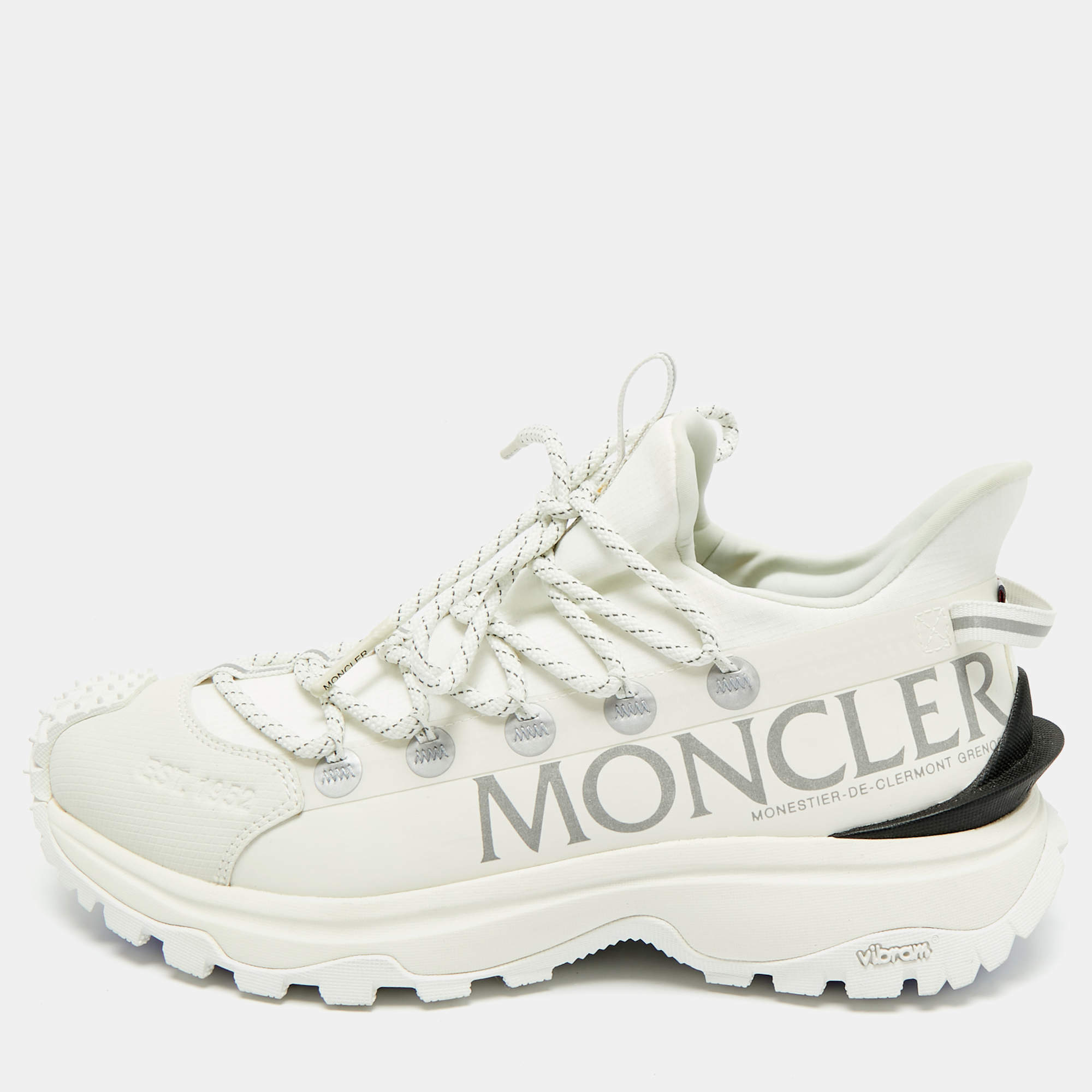 Pre Owned Moncler White Fabric and Rubber Trailgrip Lite2 Sneakers Size 40