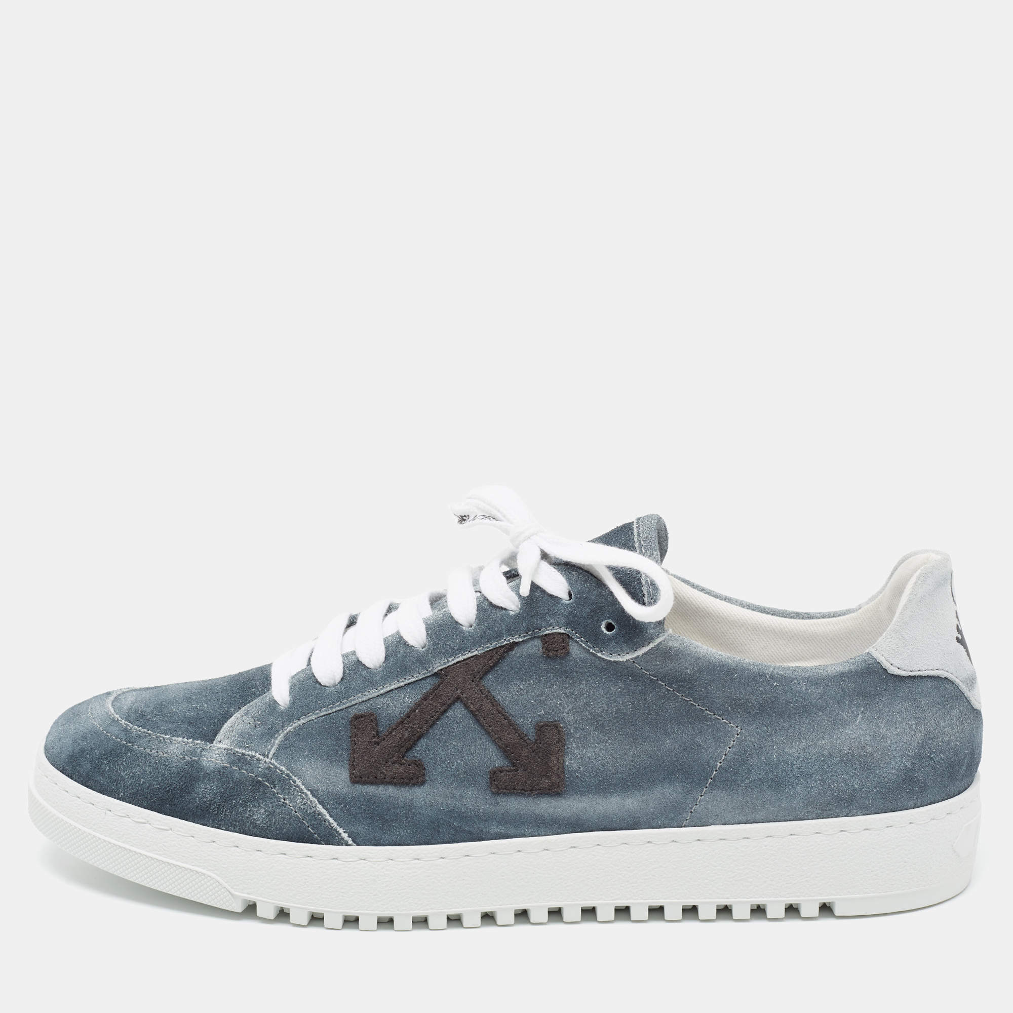 Pre Owned حذاء رياضي أوف وايت سويدي رصاصي برباط مقاس 42