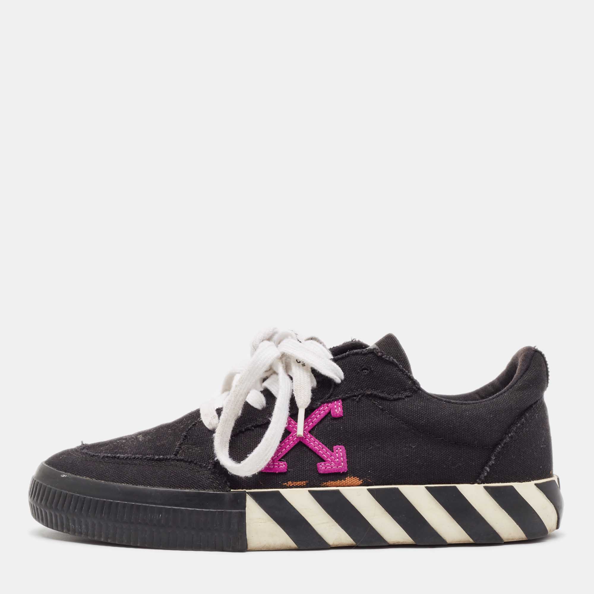 Off-White Black Canvas Vulcanized Low Top Sneakers Size 40