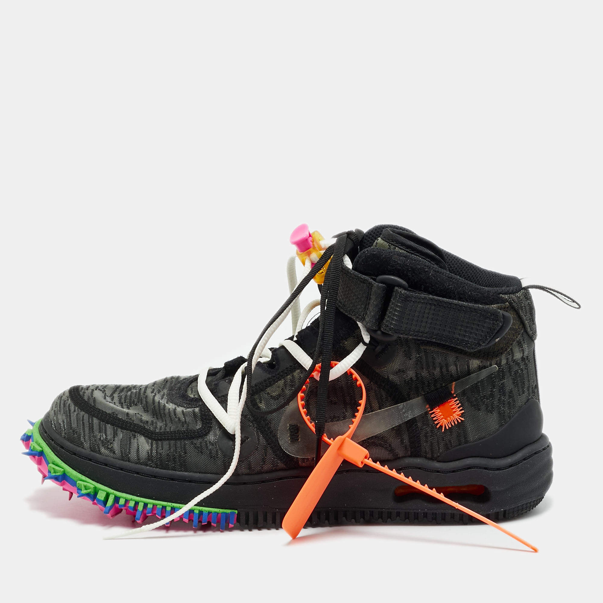 مملوكة مسبقًا Off-White x Nike Air Force1 Size 42 Black Mesh Mid Top Sneakers