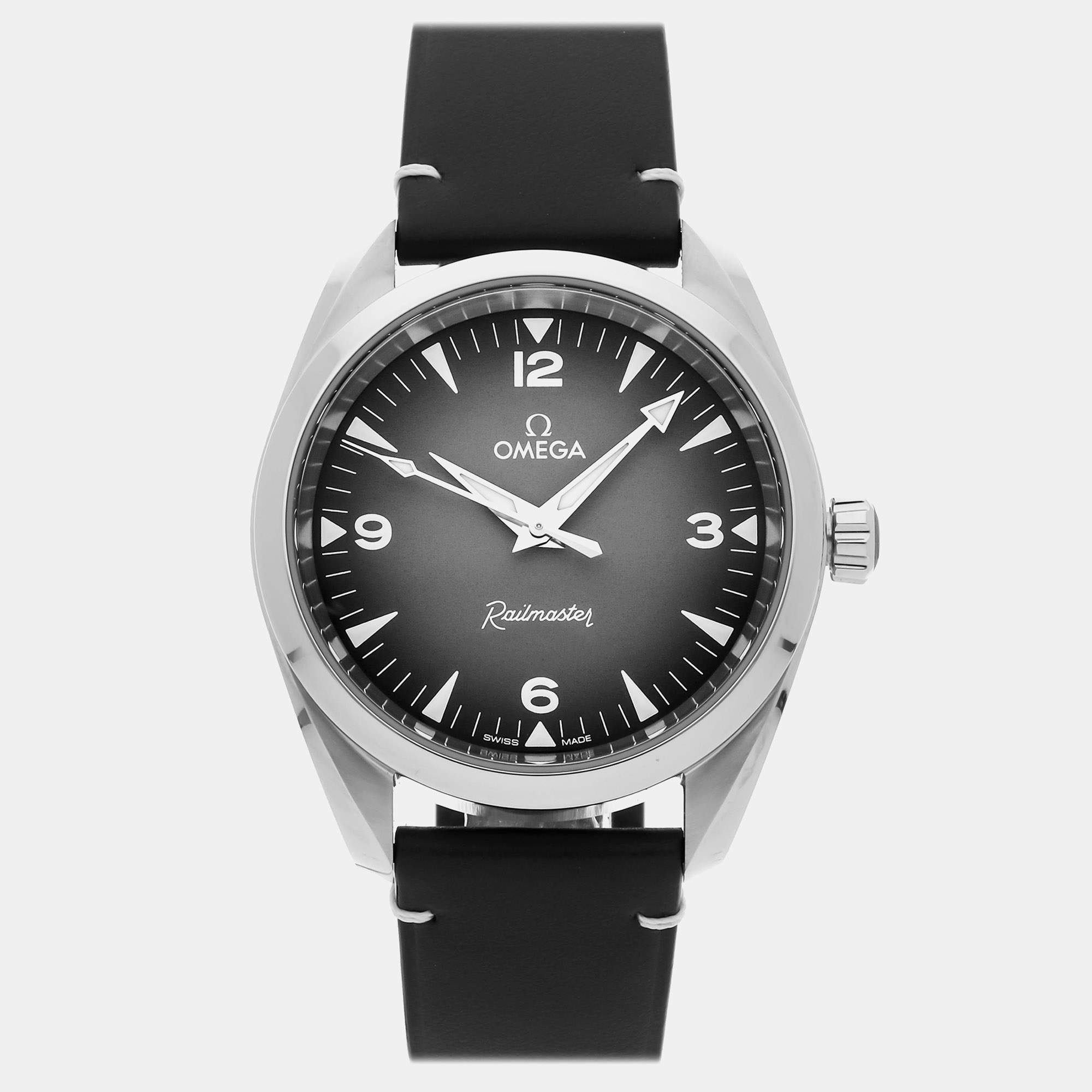 مملوكة مسبقًا Pre-Owned Omega Seamaster Railmaster 235.12.38.20.06.001 Automatic 38 mm