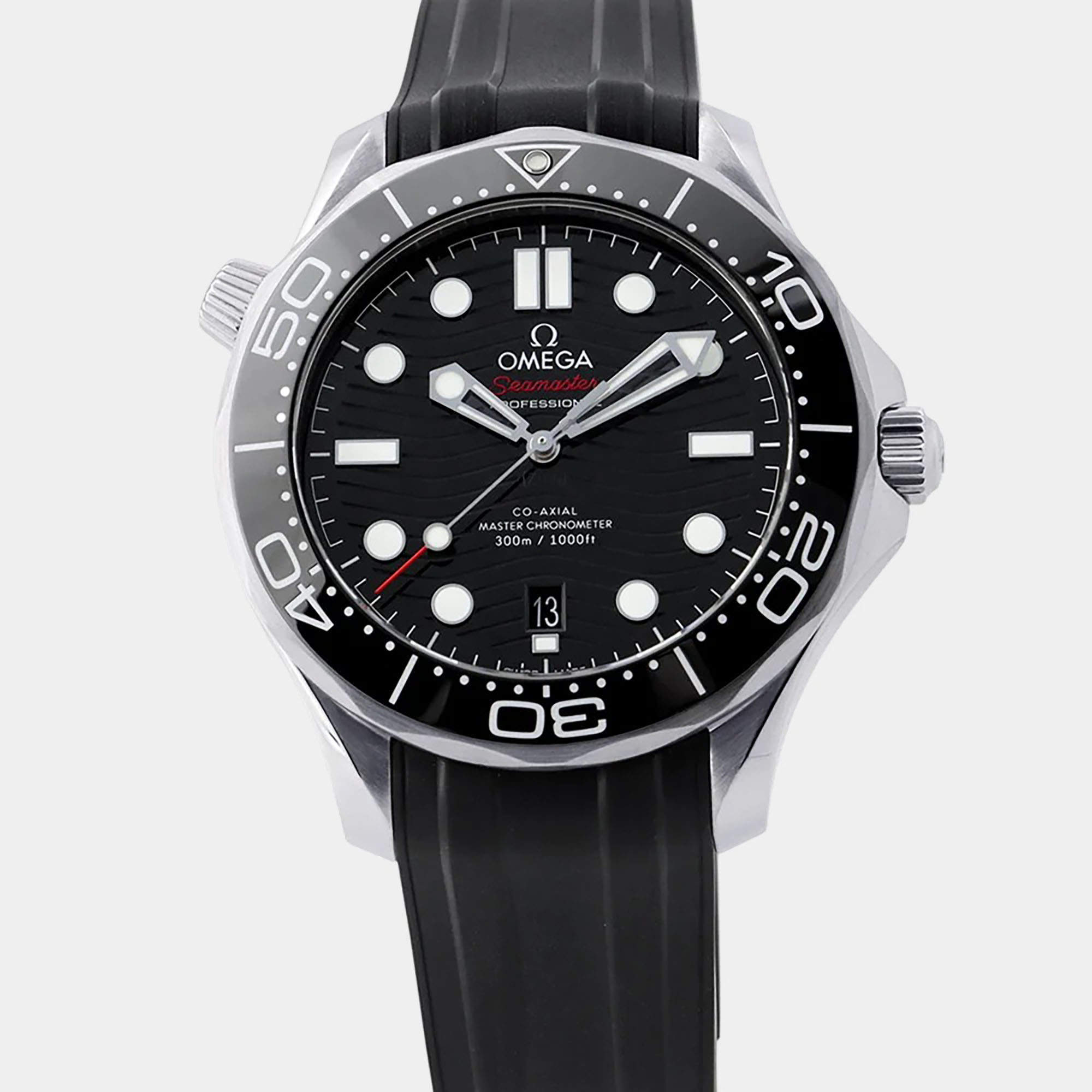 Pre Owned Omega Seamaster Diver 300M 210.30.42.20.01.001 Black Dial Stainless Steel Automatic Men's Wristwatch 42mm