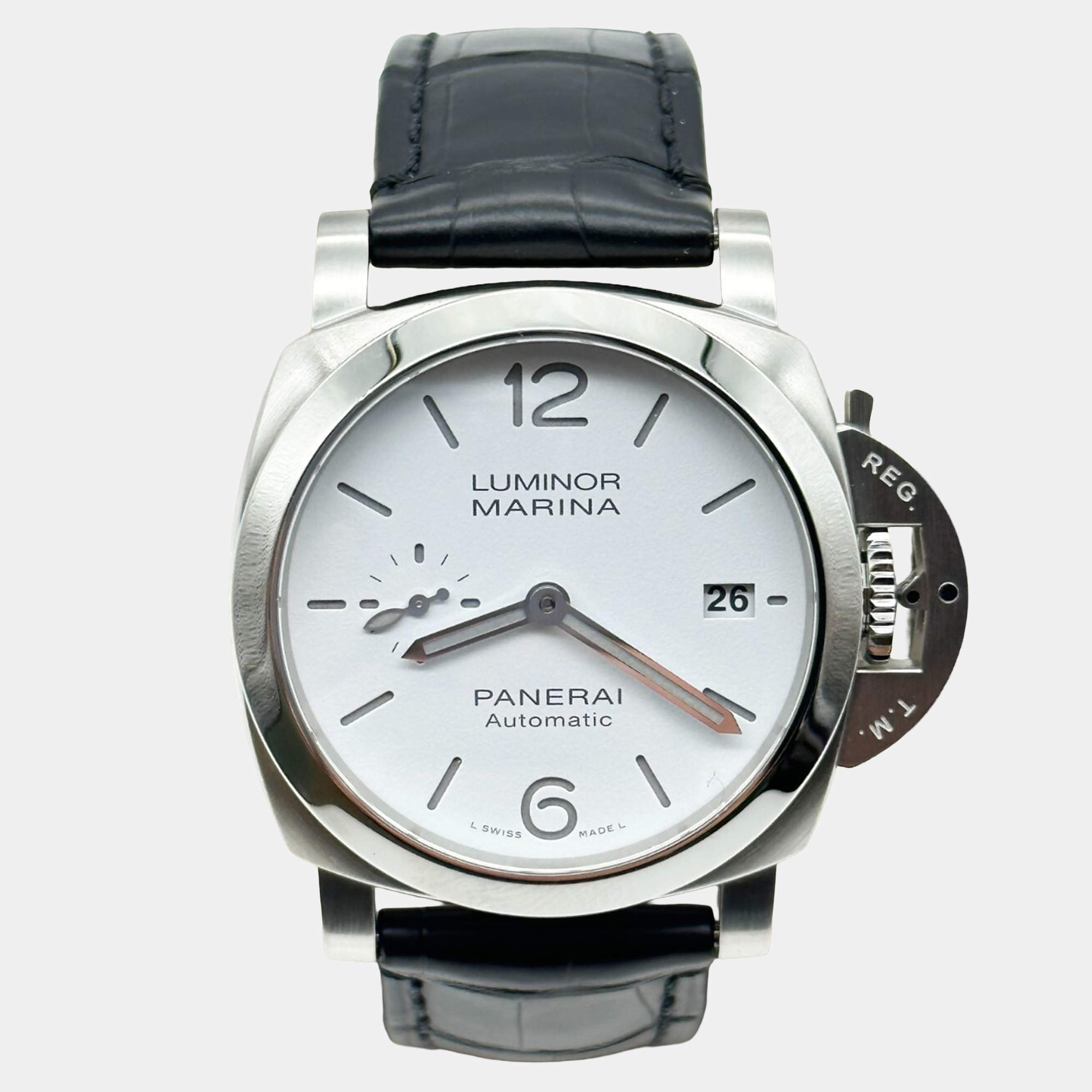 Pre Owned Panerai Luminor Quaranta PAM01271 Automatic White Stainless Steel Men's Wristwatch 40mm
