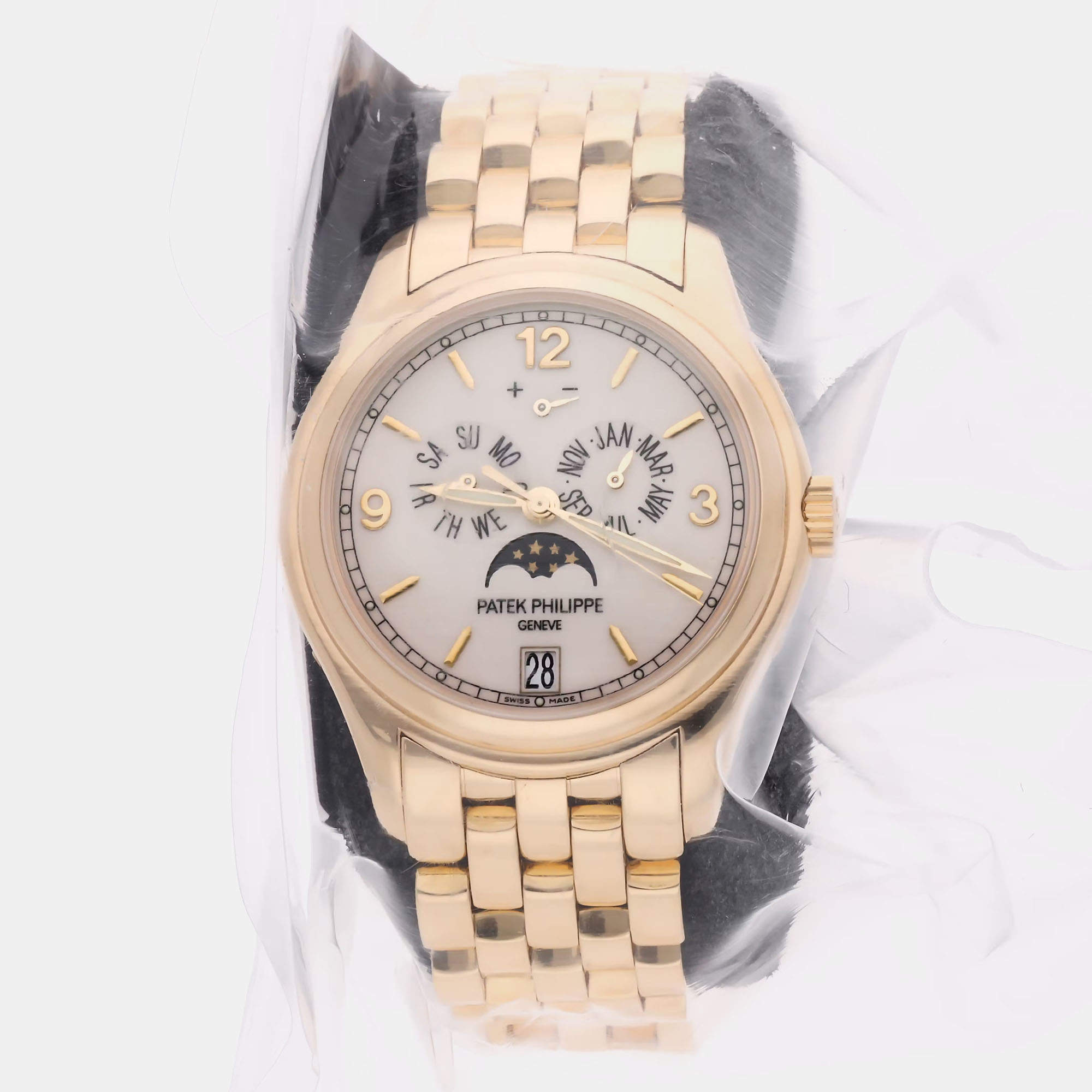 Pre-Owned Patek Philippe Complications Annual Calendar Men's Watch 39 mm