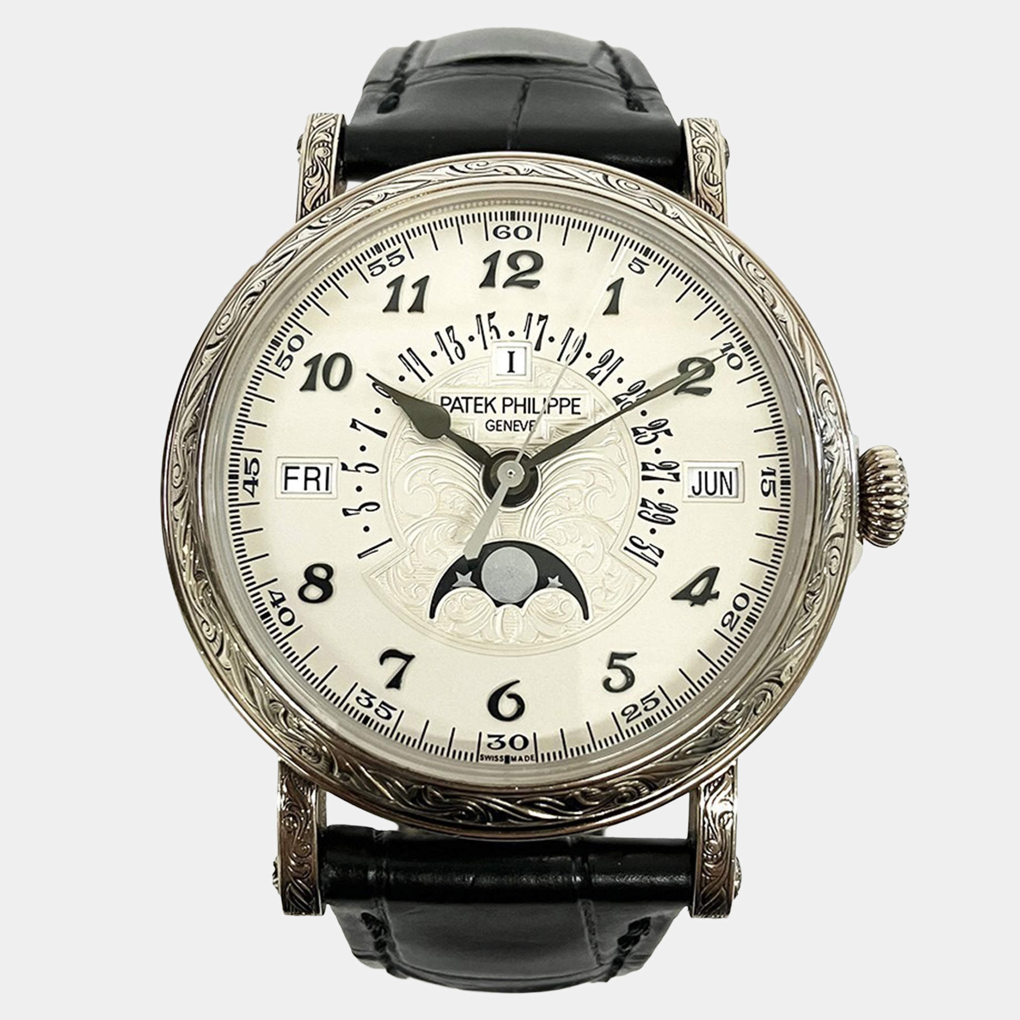 Pre Owned Patek Philippe Perpetual Calendar 5160/500G-001 Automatic White 18k White Gold Men's Wristwatch 42 mm