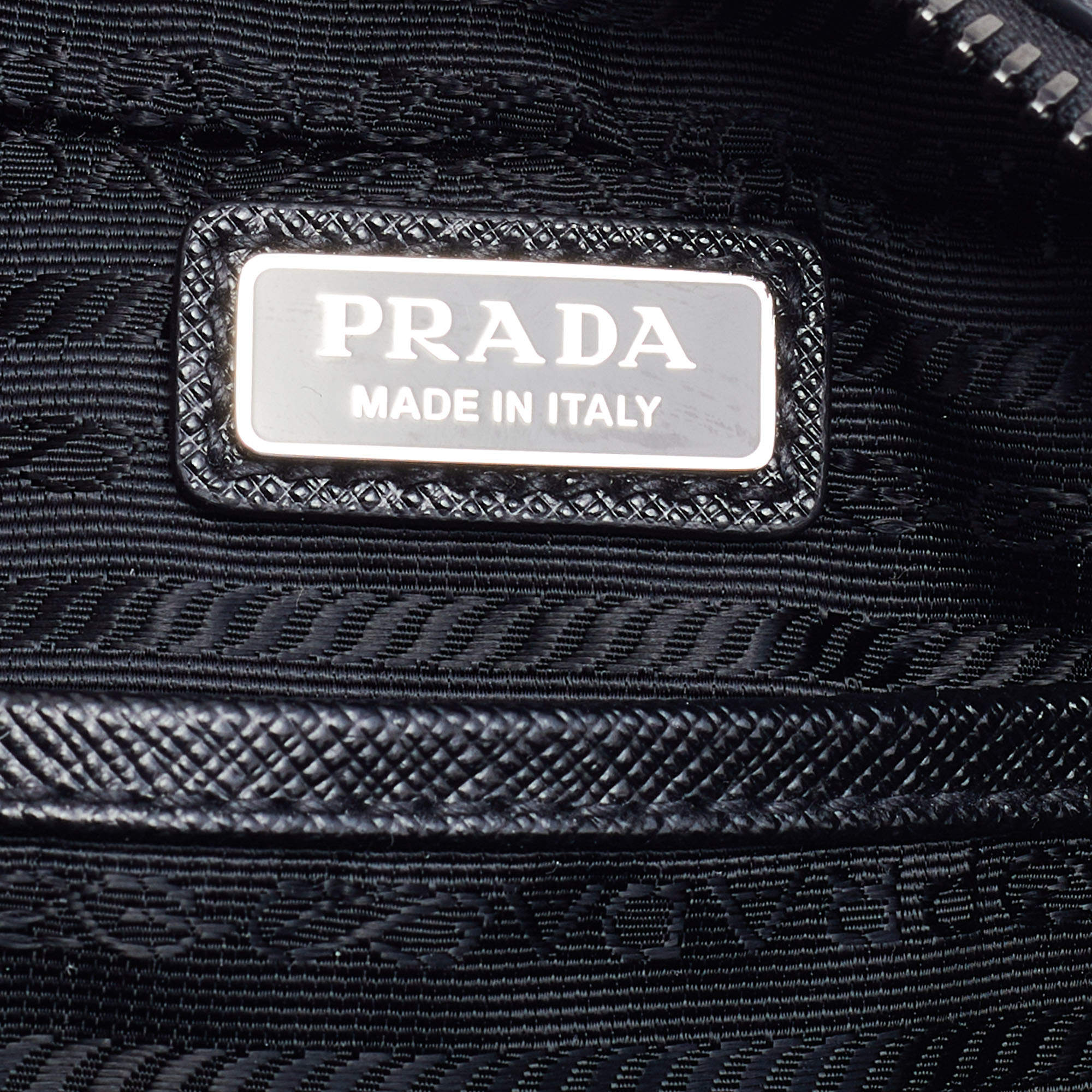 Très Bien - Prada Saffiano Leather Brique Bag Black