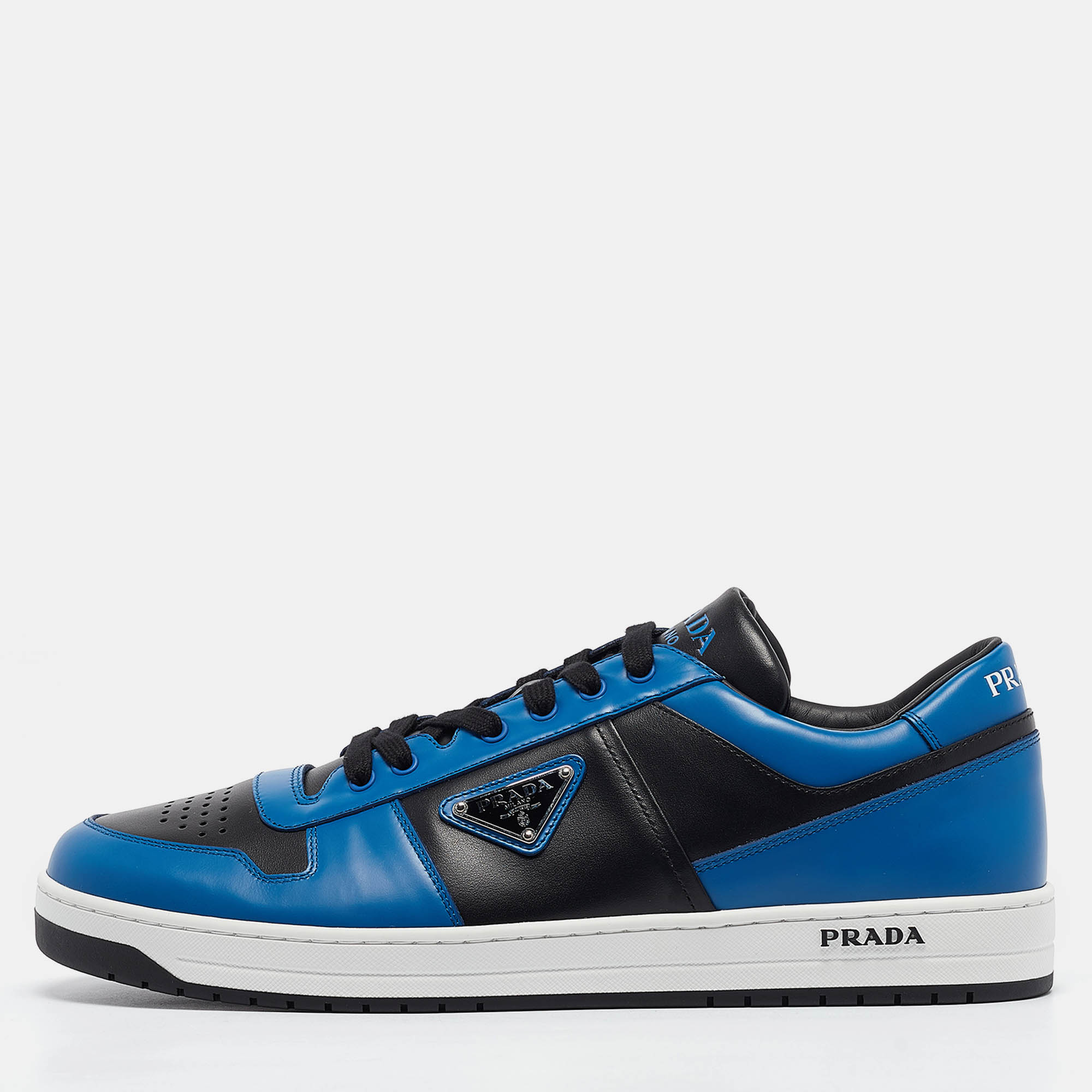 関税込！【PRADA】プラダ Midnight Blue Nylon Sneakers Prada Midnight Blue Nylon Sneakers | italist