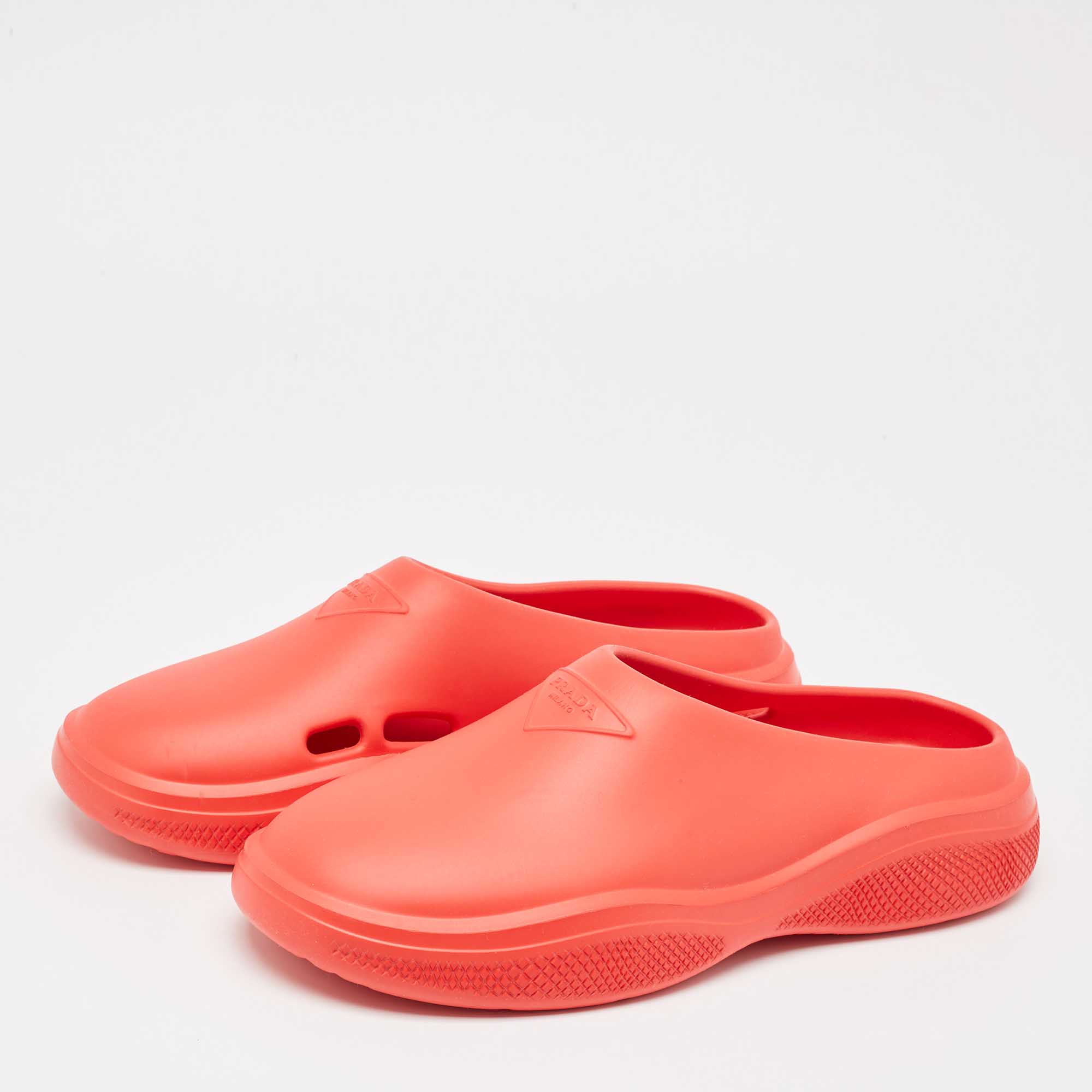 Buy Pre Owned Prada Products for Men at The Luxury Closet