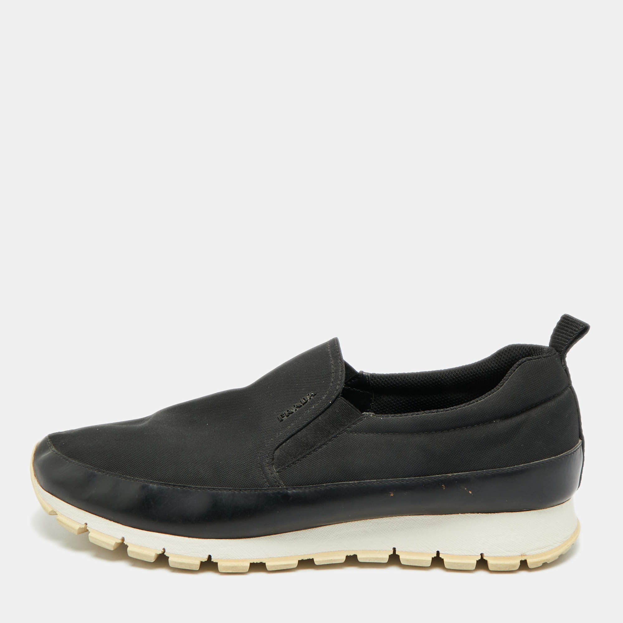 مملوكة مسبقًا Prada Sport Size 42 Black Canvas and Leather Slip On Sneakers