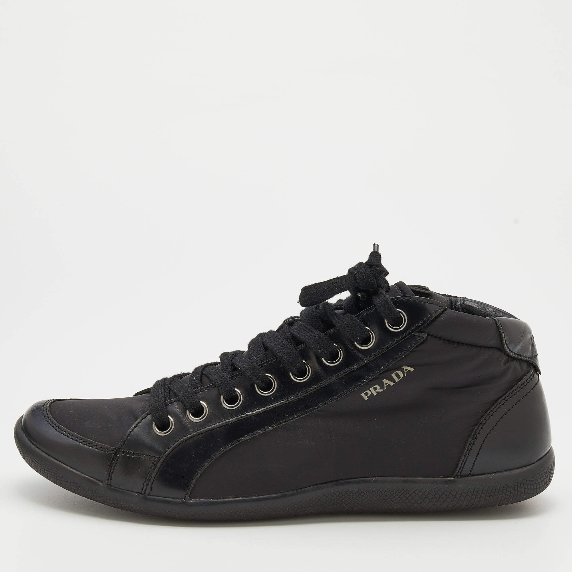 Pre Owned Prada Sport Black Nylon And Leather Lace Up Low Top Sneakers Size 40.5