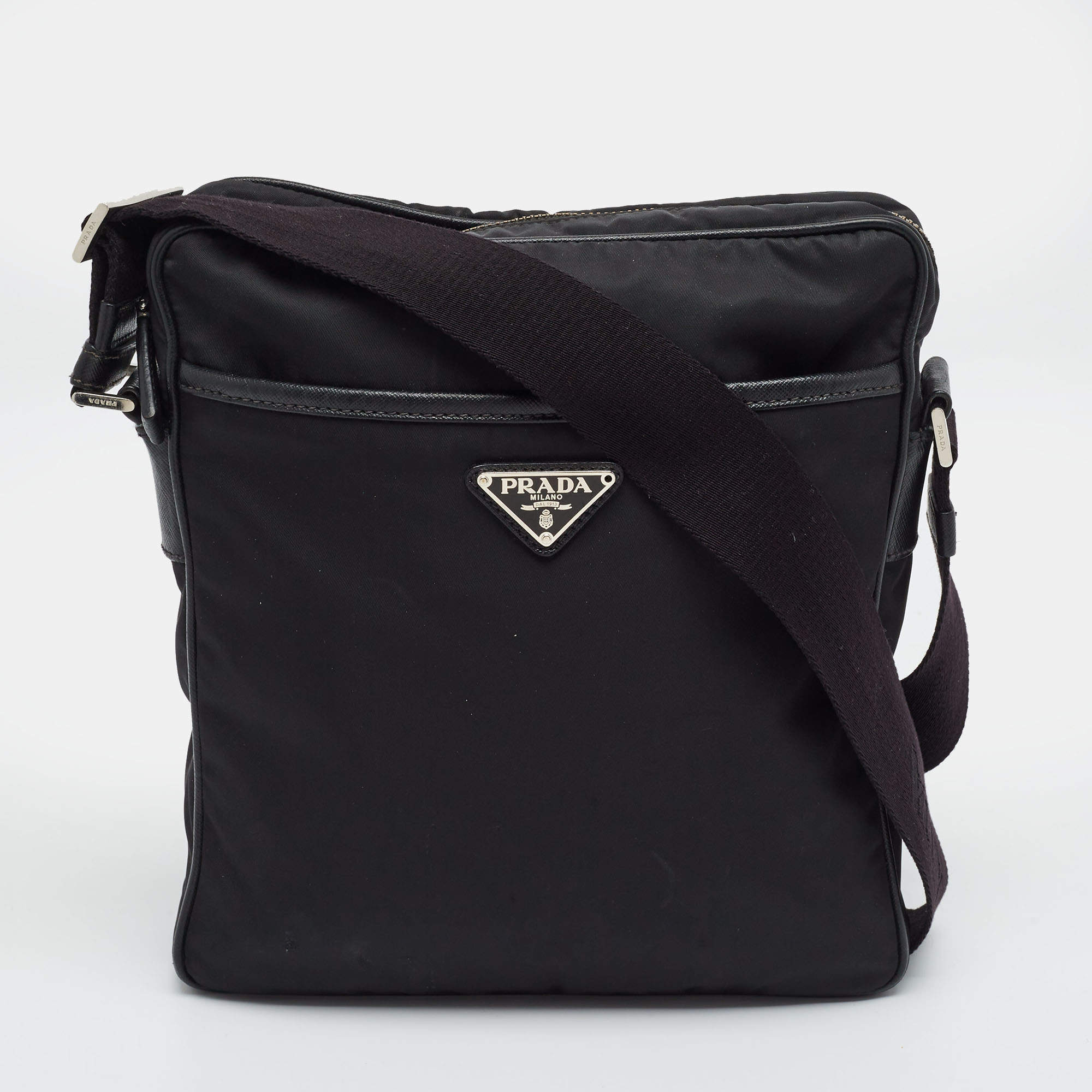 Pre Owned Prada Black Nylon and Saffiano Leather Messenger Bag