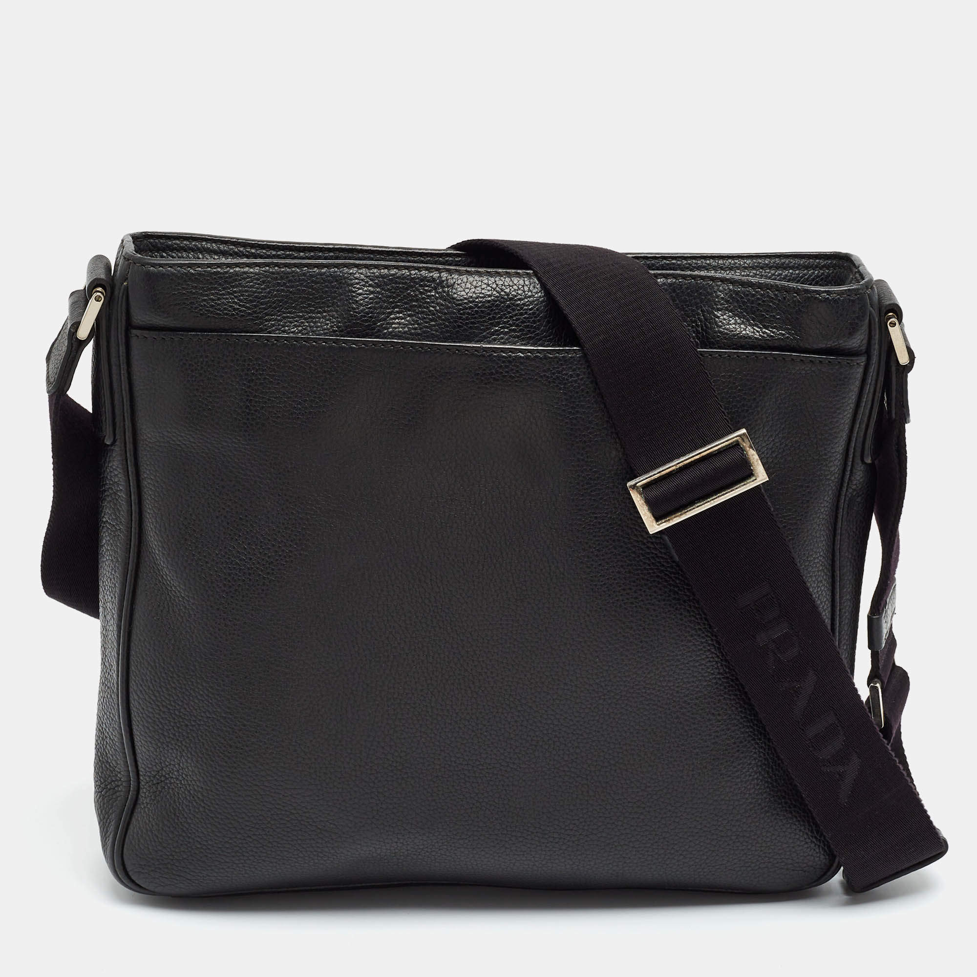 Pre Owned Prada Black Leather Zip Messenger Bag