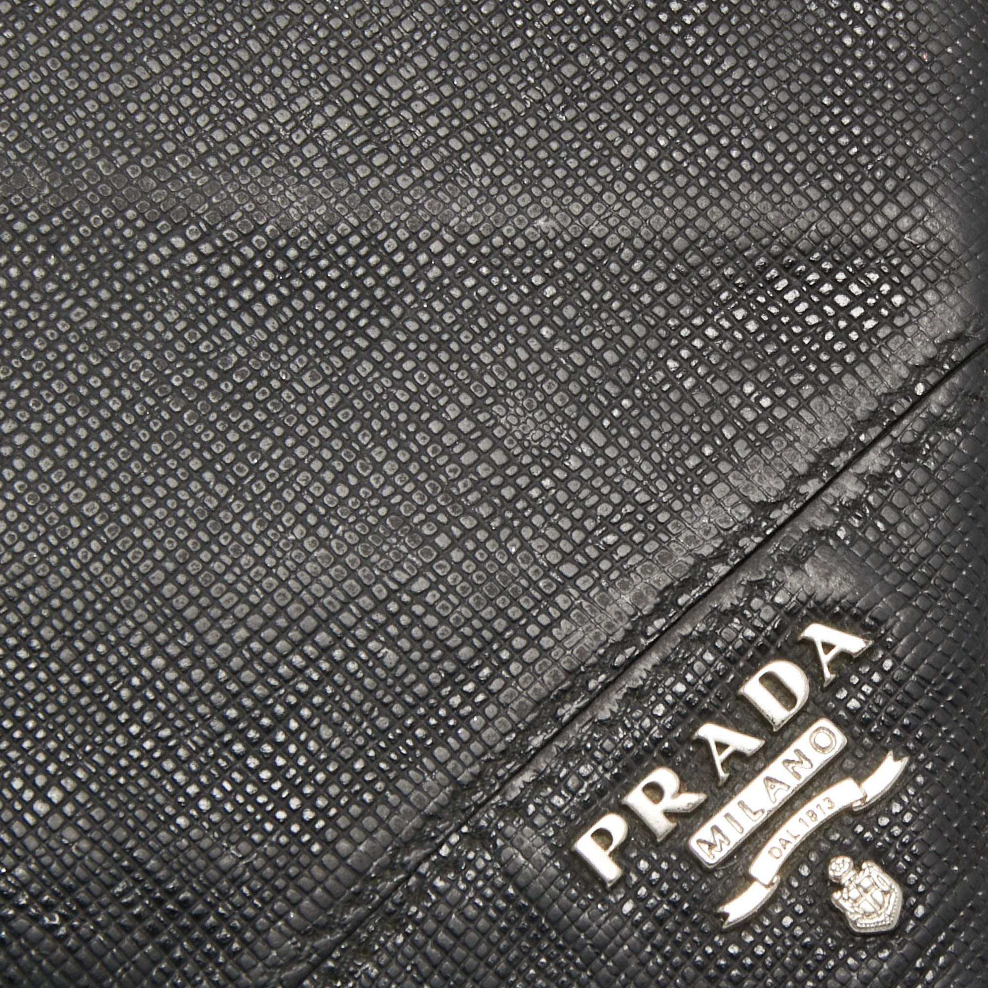 Prada wallet money clip กระเป๋าสตางค์ พราด้า ของแท้ ส่งฟรีEMS ทั้ง