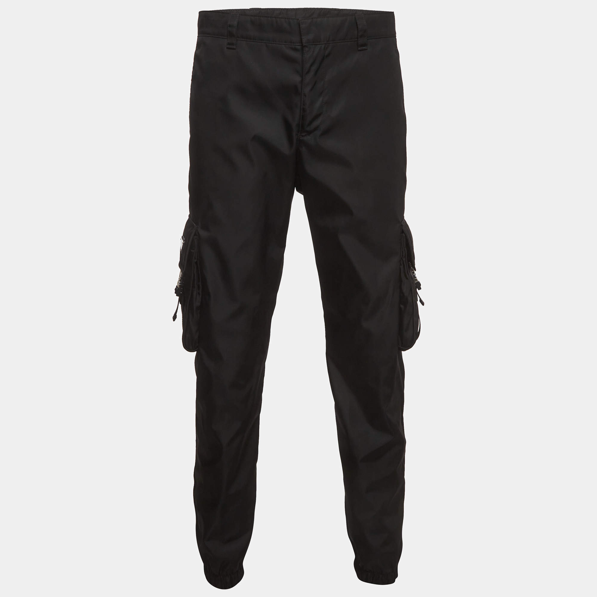 مملوكة مسبقًا Prada Black Re-Nylon Triangle Logo Patch Jogger Pants M