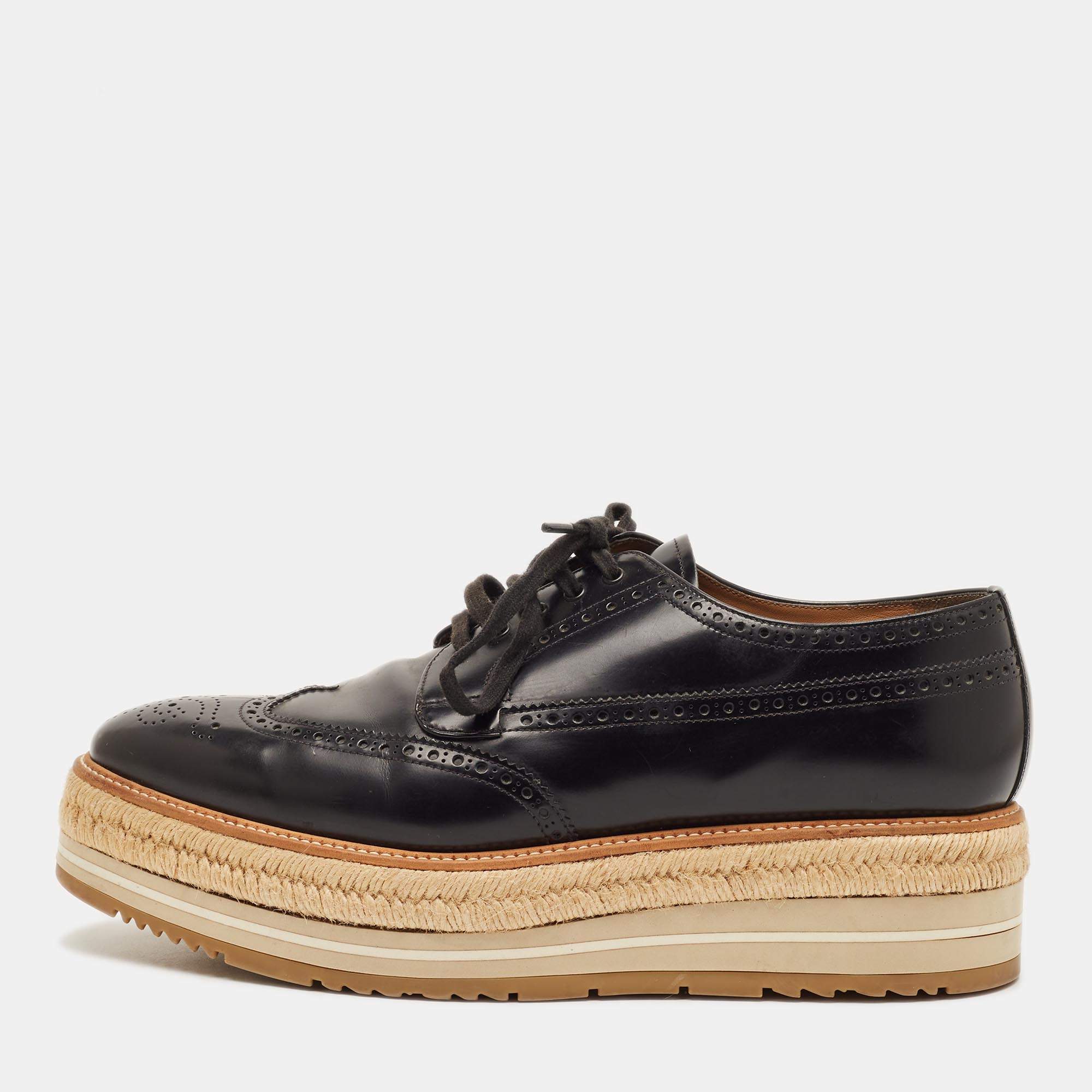 مملوكة مسبقًا Prada Size 44 Black Leather Espadrille Derby
