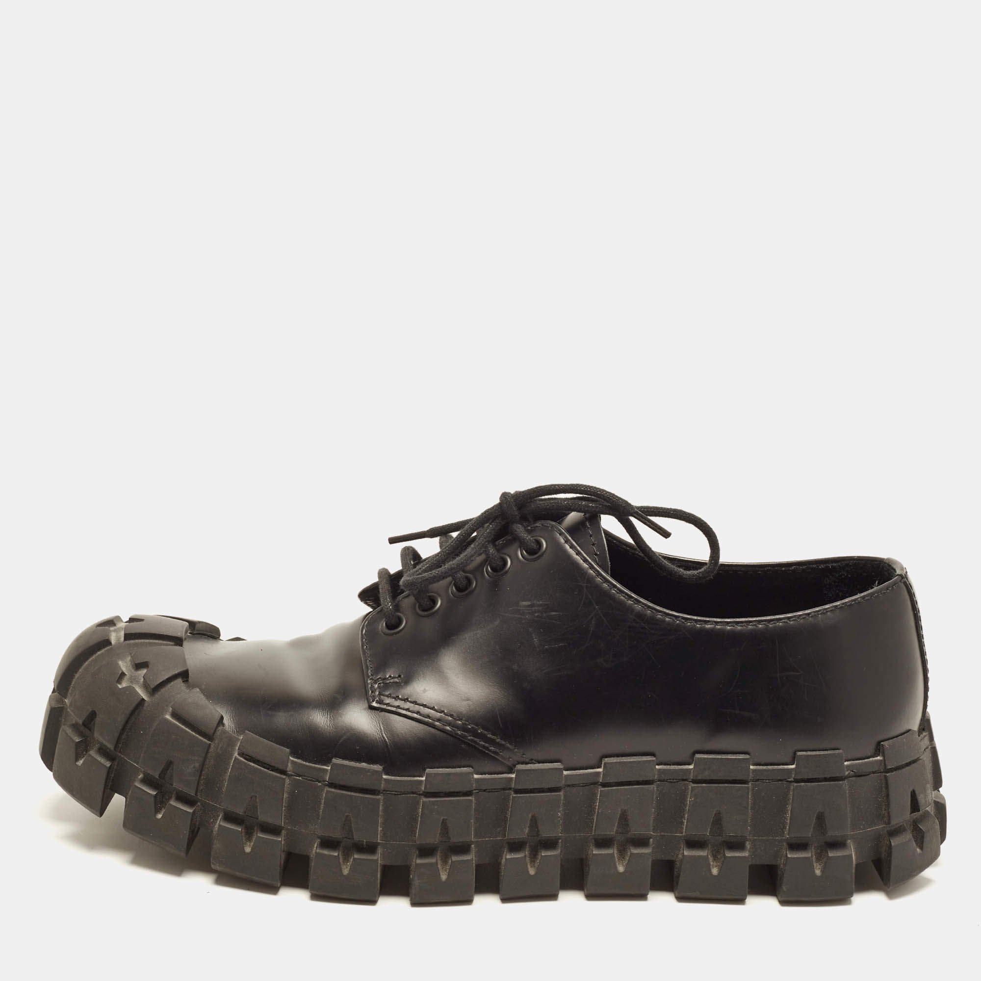 Pre Owned Prada Double Wheel Size 43 Black Leather Derby