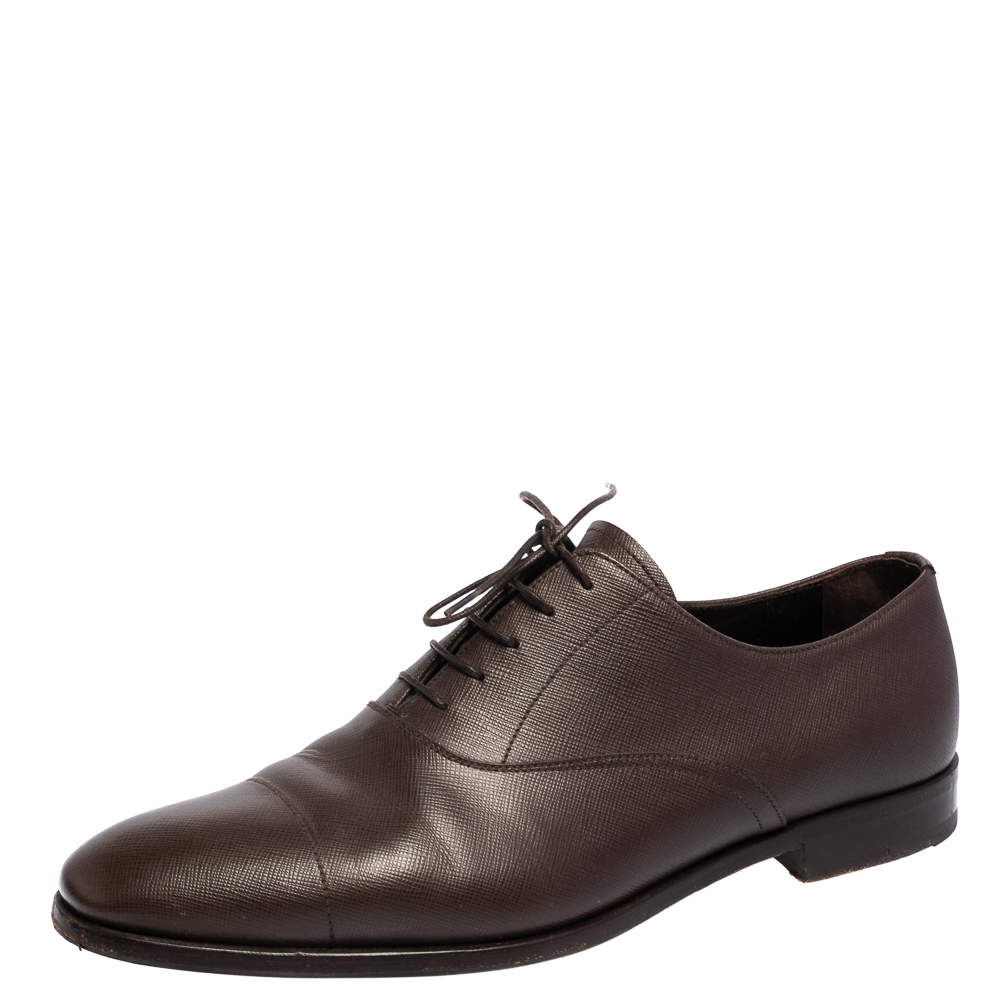 مملوكة مسبقًا حذاء أوكسفورد برادا جلد بني برباط مقاس 43
