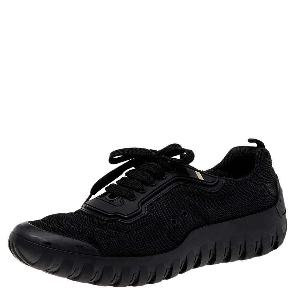 مملوكة مسبقًا حذاء رياضي برادا سبورت جلد وشبك أسود عنق منخفض مقاس 42 