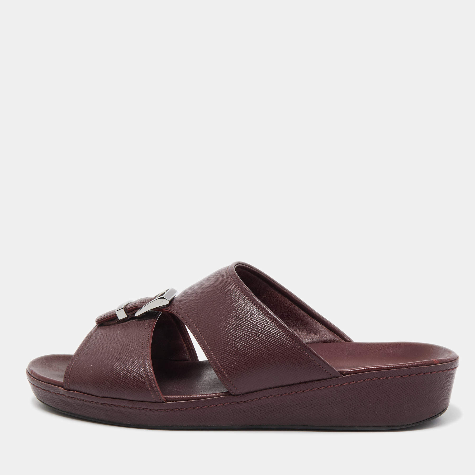 Pre Owned Prada Burgundy Saffiano Leather Buckle Slide Sandals Size 43.5