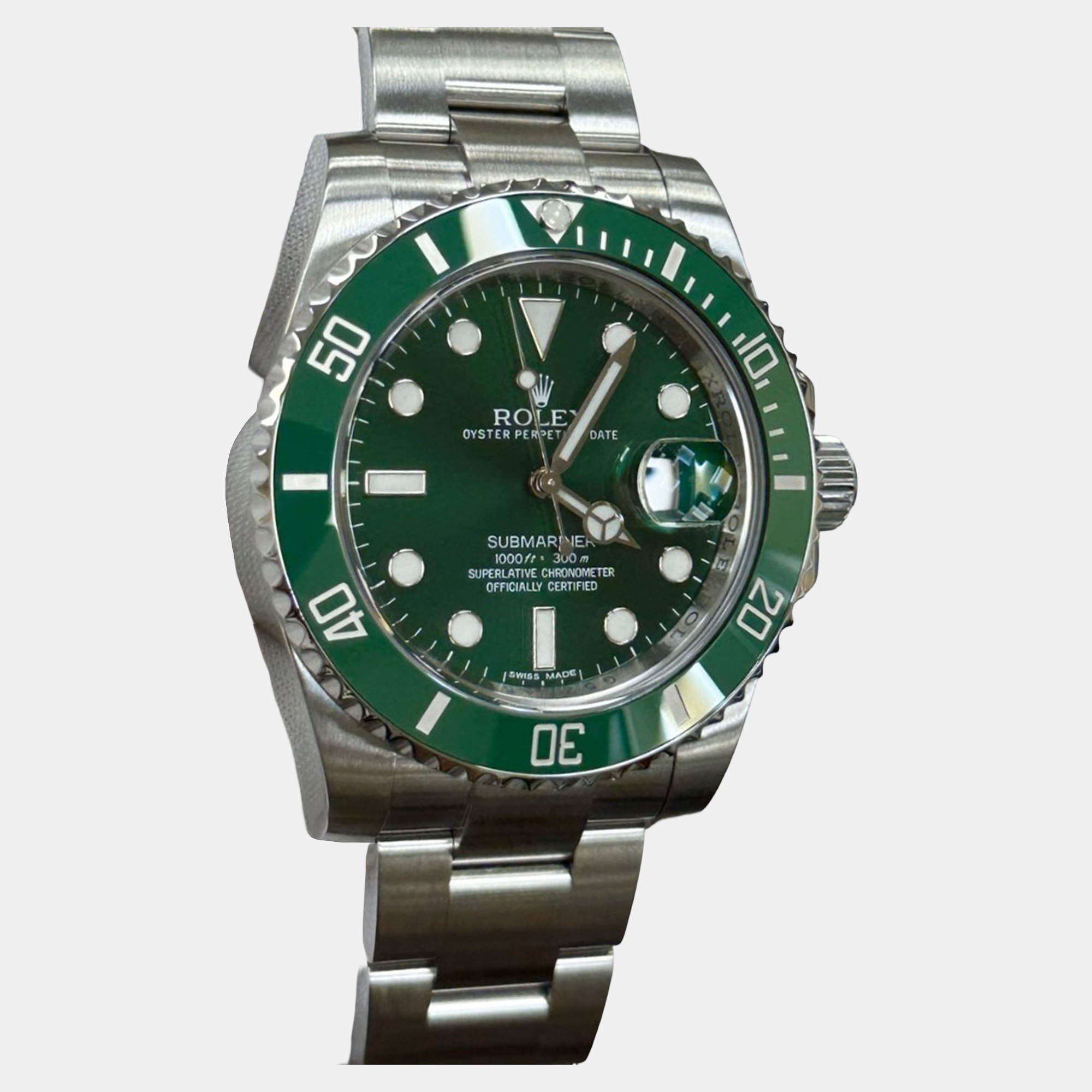 Pre Owned Rolex Submariner Hulk 116610V Automatic Green Stainless Steel Men's Wristwatch 40mm
