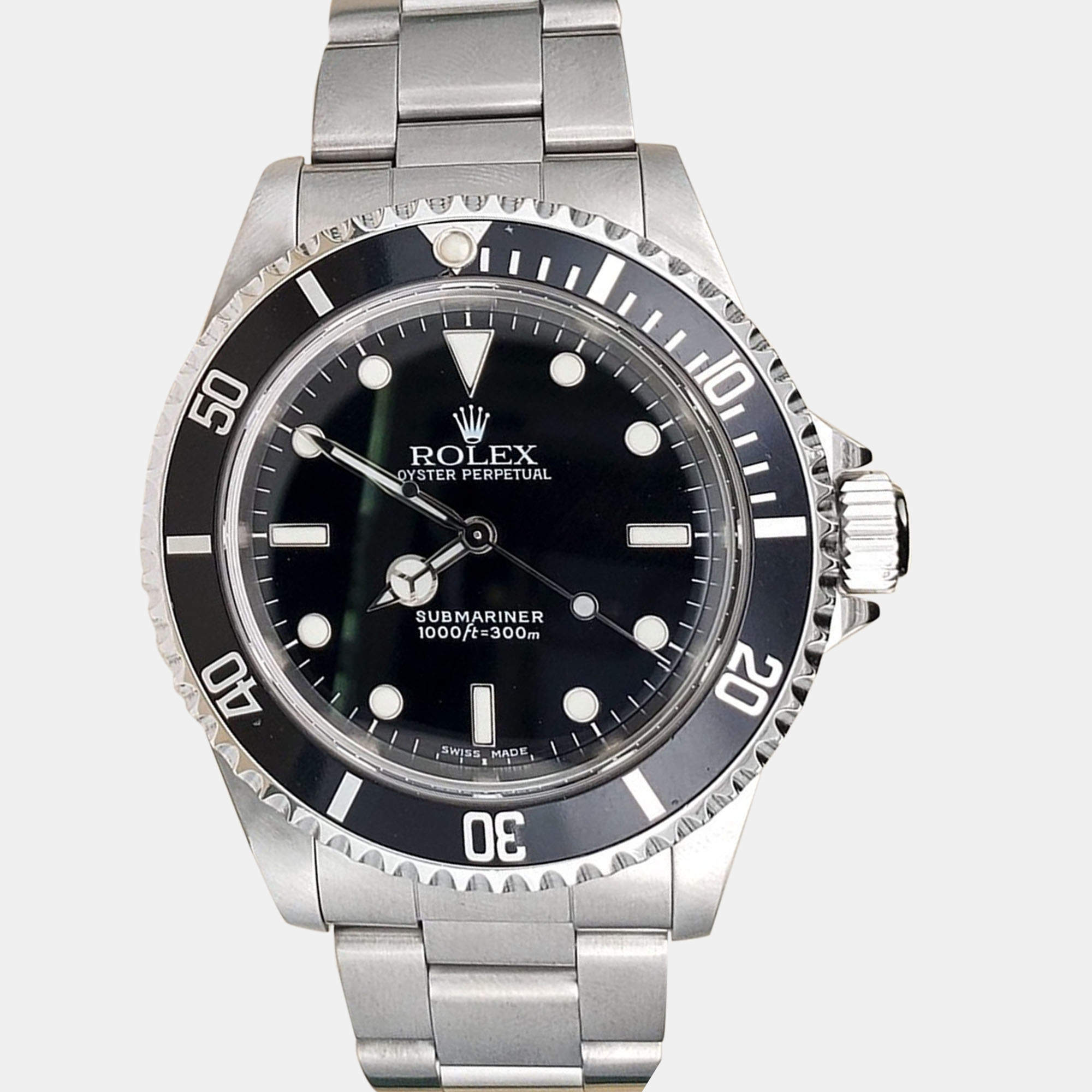 Pre Owned Rolex Submariner 14060 Automatic Black Dial Stainless Steel Men's Wristwatch 40 mm