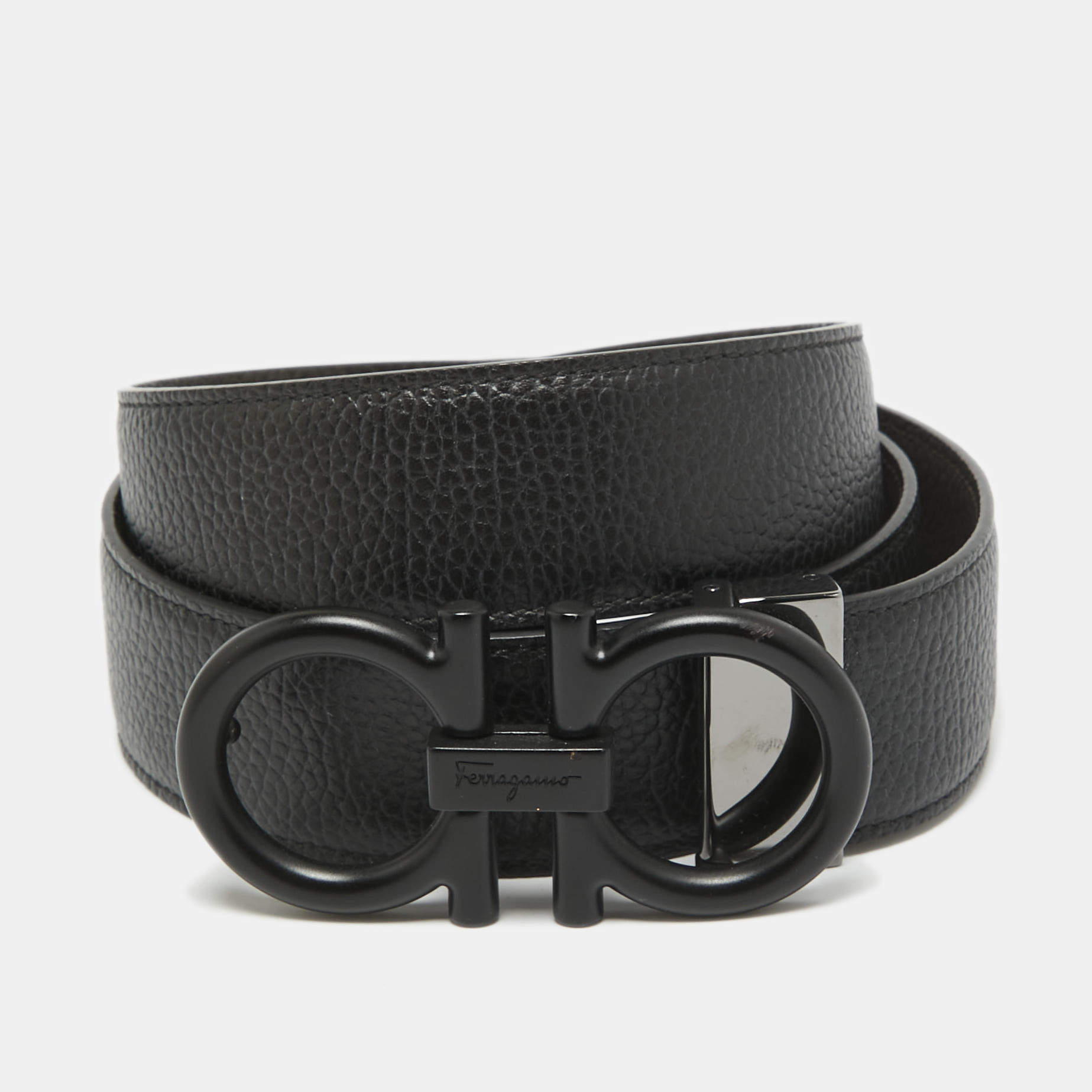 Pre Owned Salvatore Ferragamo Black/Dark Brown Leather Gancini Reversible Cut to Size Belt