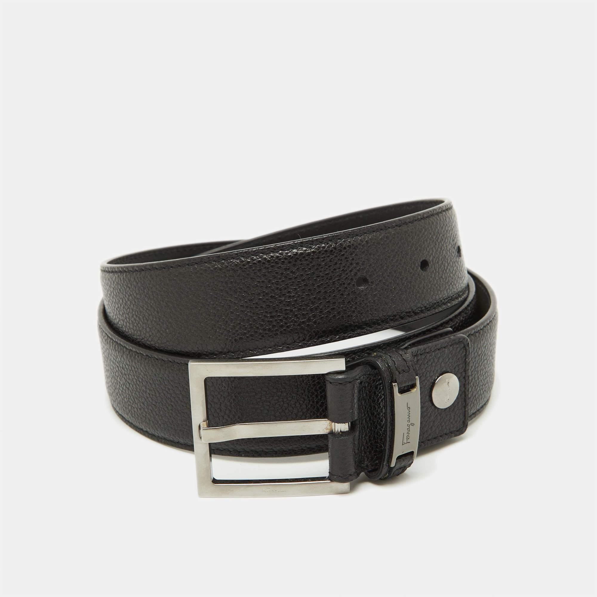 Pre Owned Salvatore Ferragamo Black Leather Buckle Belt 95CM