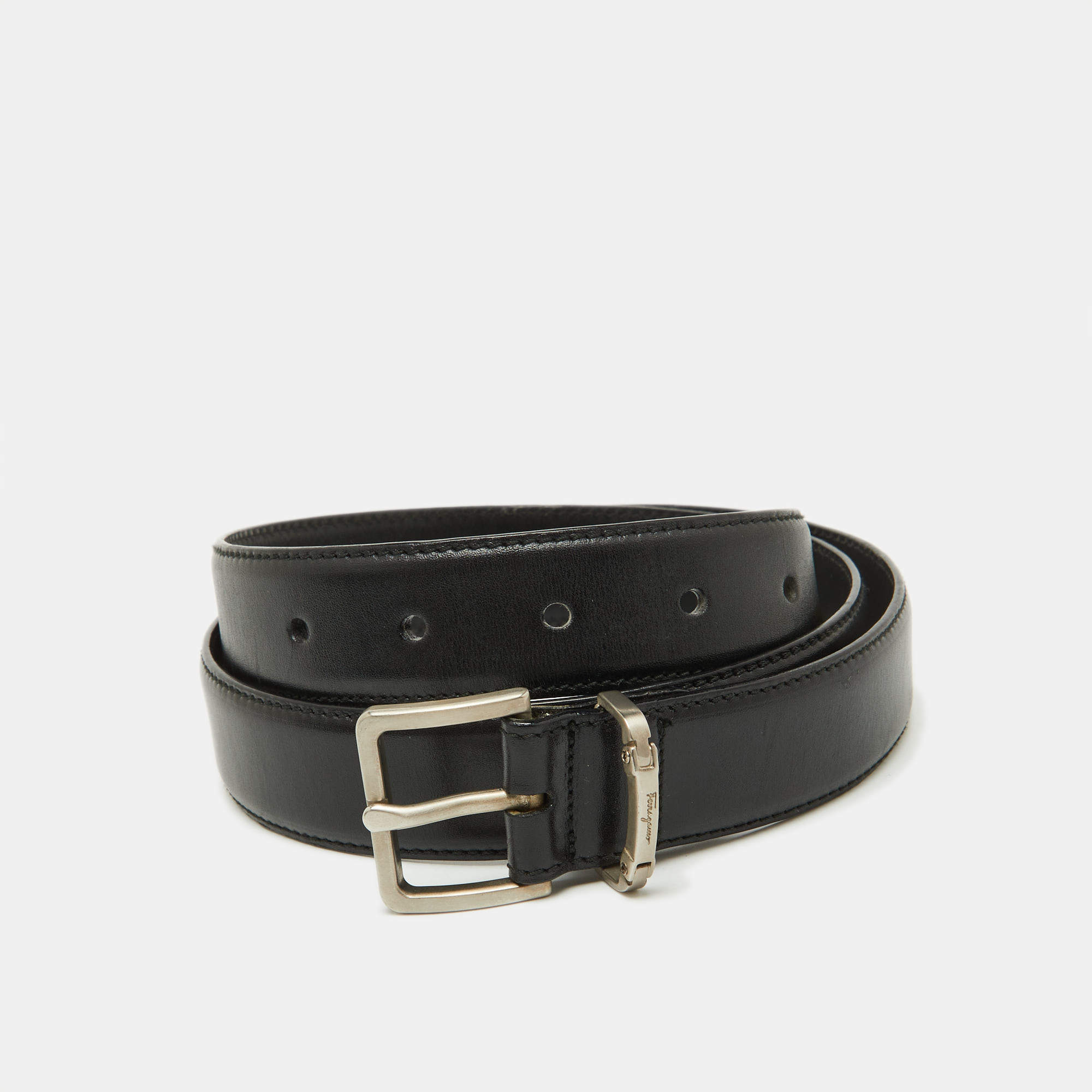 Pre Owned Salvatore Ferragamo Black Leather Buckle Belt 85CM