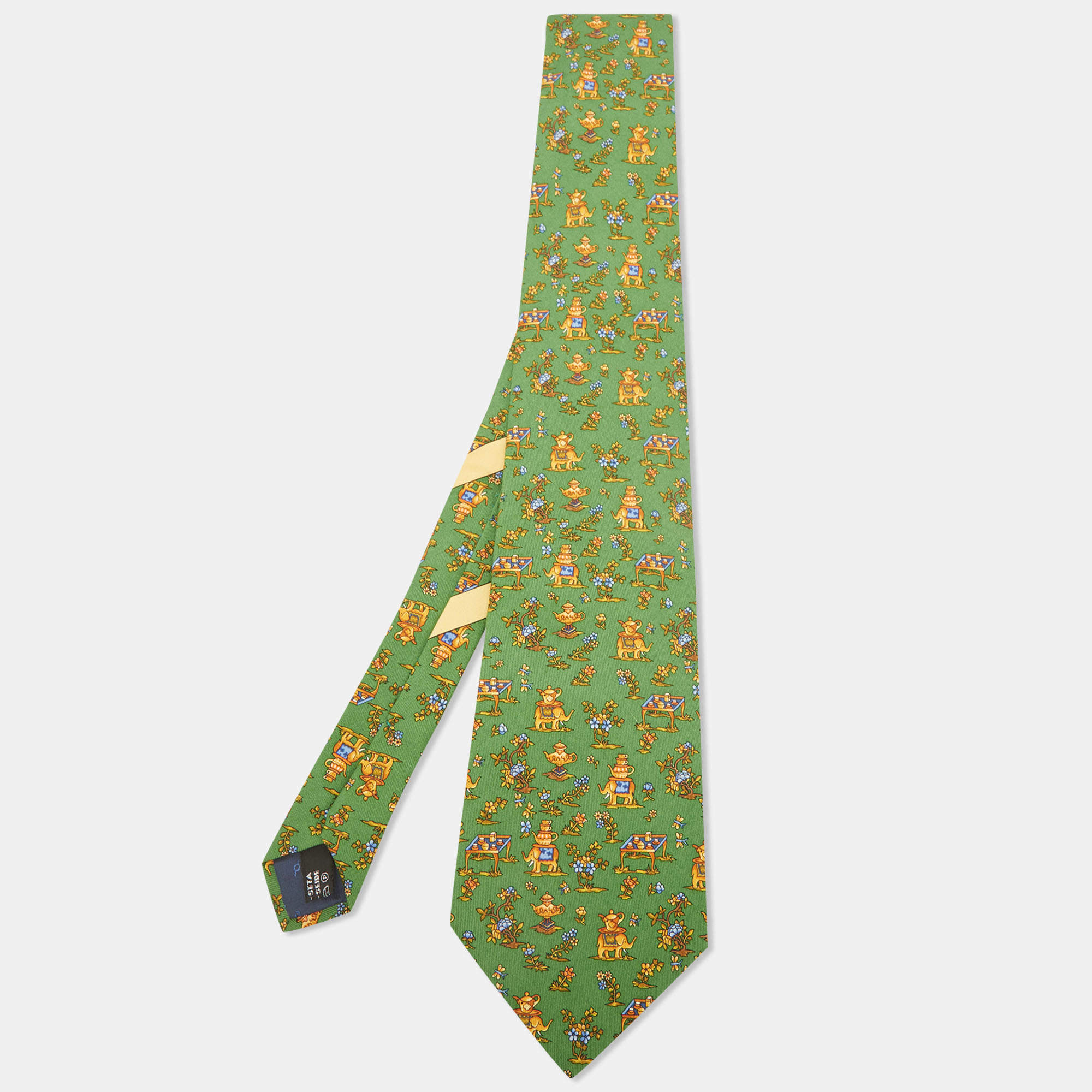 Pre Owned Salvatore Ferragamo Green Elephant Print Silk Traditional Tie