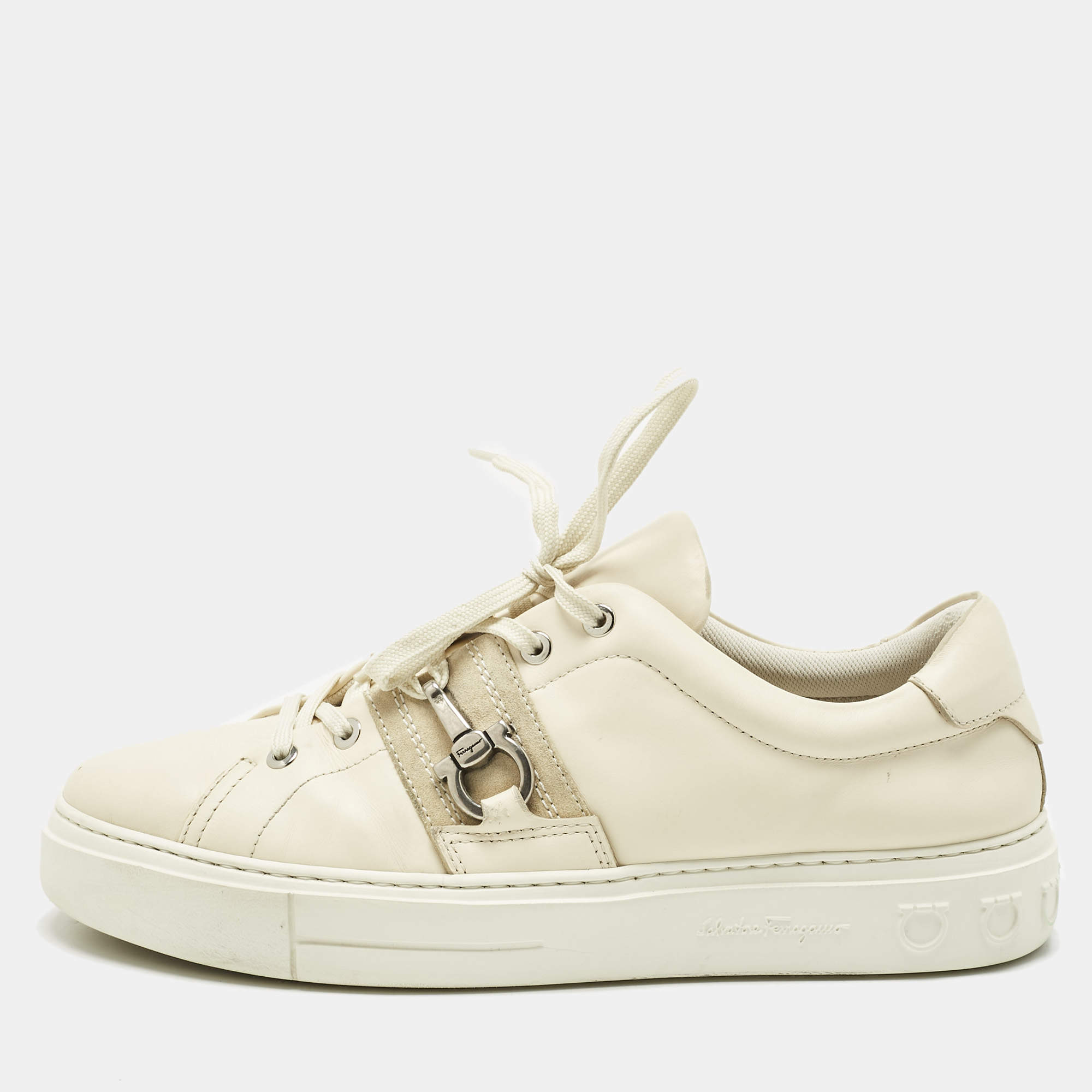 مملوكة مسبقًا Salvatore Ferragamo Cream Leather and Suede Sultan Low Top Sneakers Size 42.5