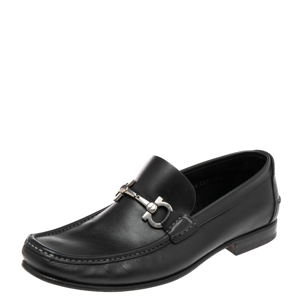 مملوكة مسبقًا حذاء لوفرز سالفاتوري فيراغامو غانسيني بيت جلد أسود مقاس 42.5