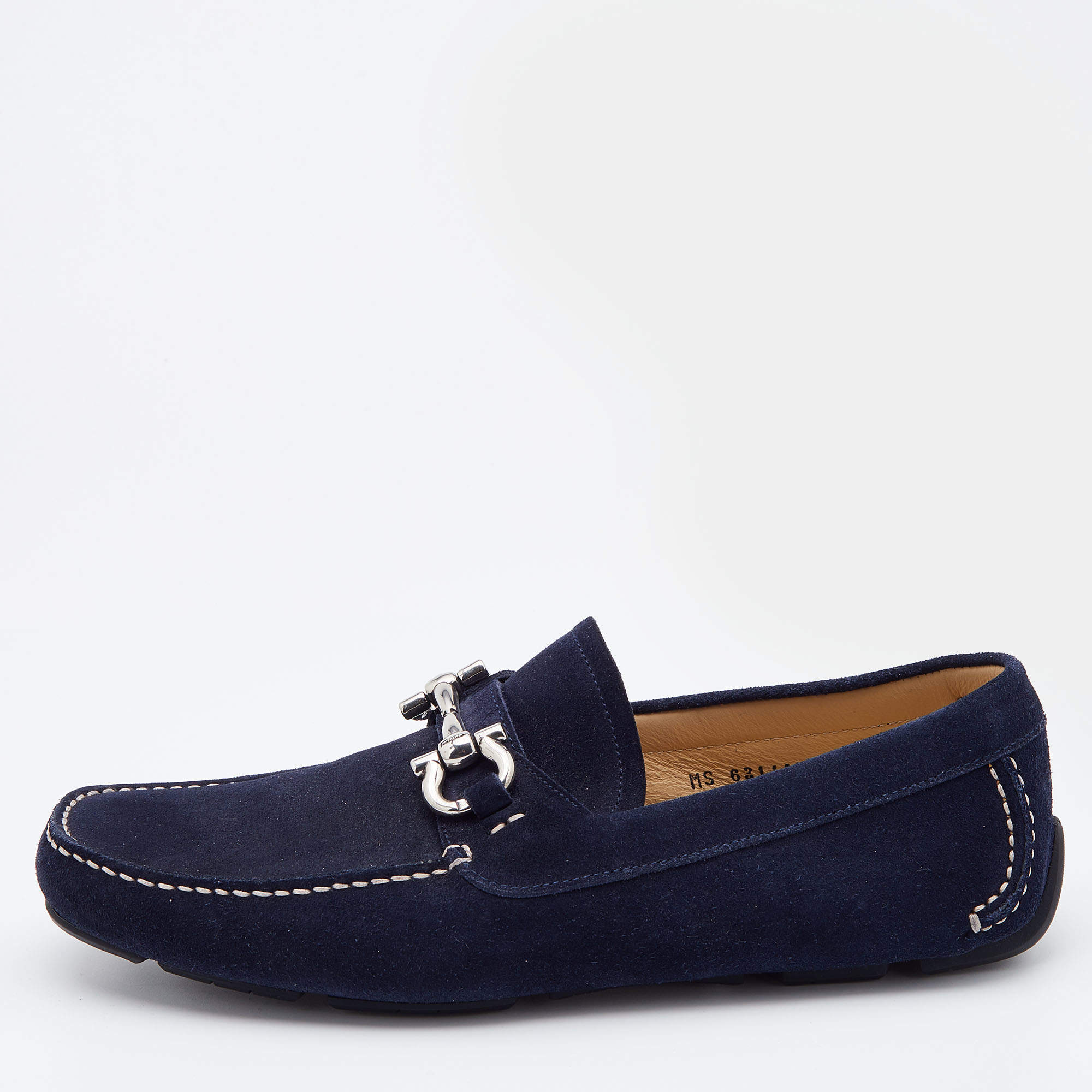 مملوكة مسبقًا Salvatore Ferragamo Navy Blue Suede Gancini Slip On Loafers Size 41.5