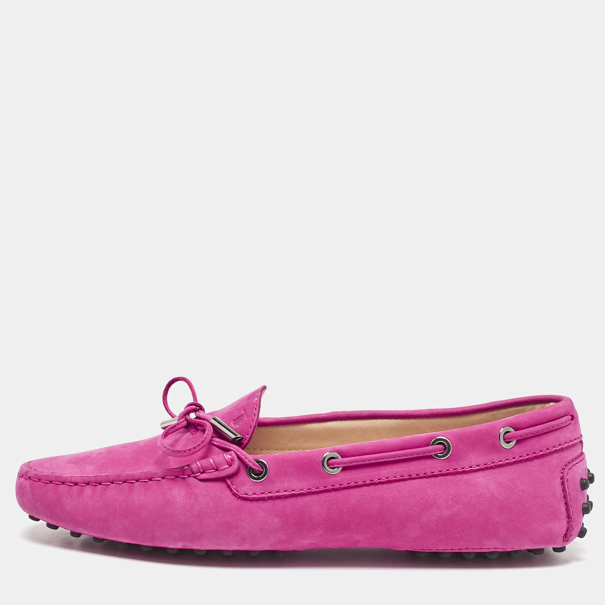 مملوكة مسبقًا Tod's Pink Suede Bow Driver Loafers Size 39