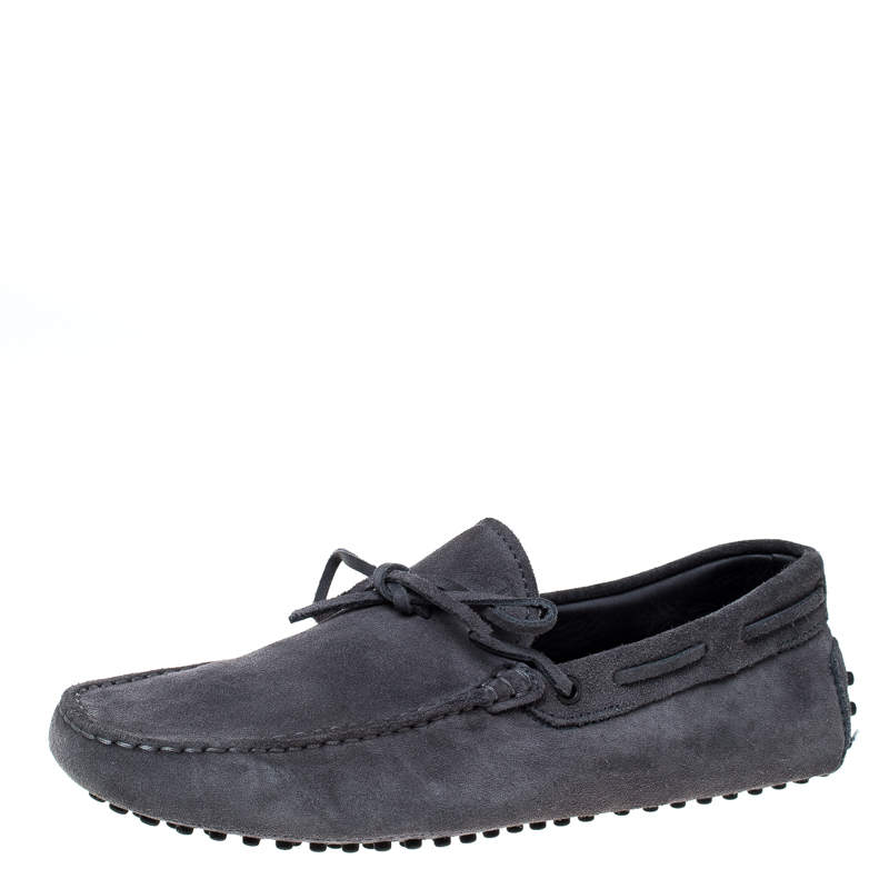 مملوكة مسبقًا Tod's Grey Suede Leather Bow Slip On Loafers Size 42