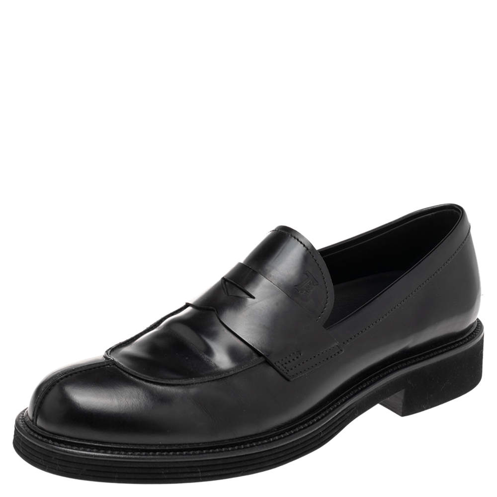 Pre Owned Tod's Black Leather Slip on Loafers Size 42