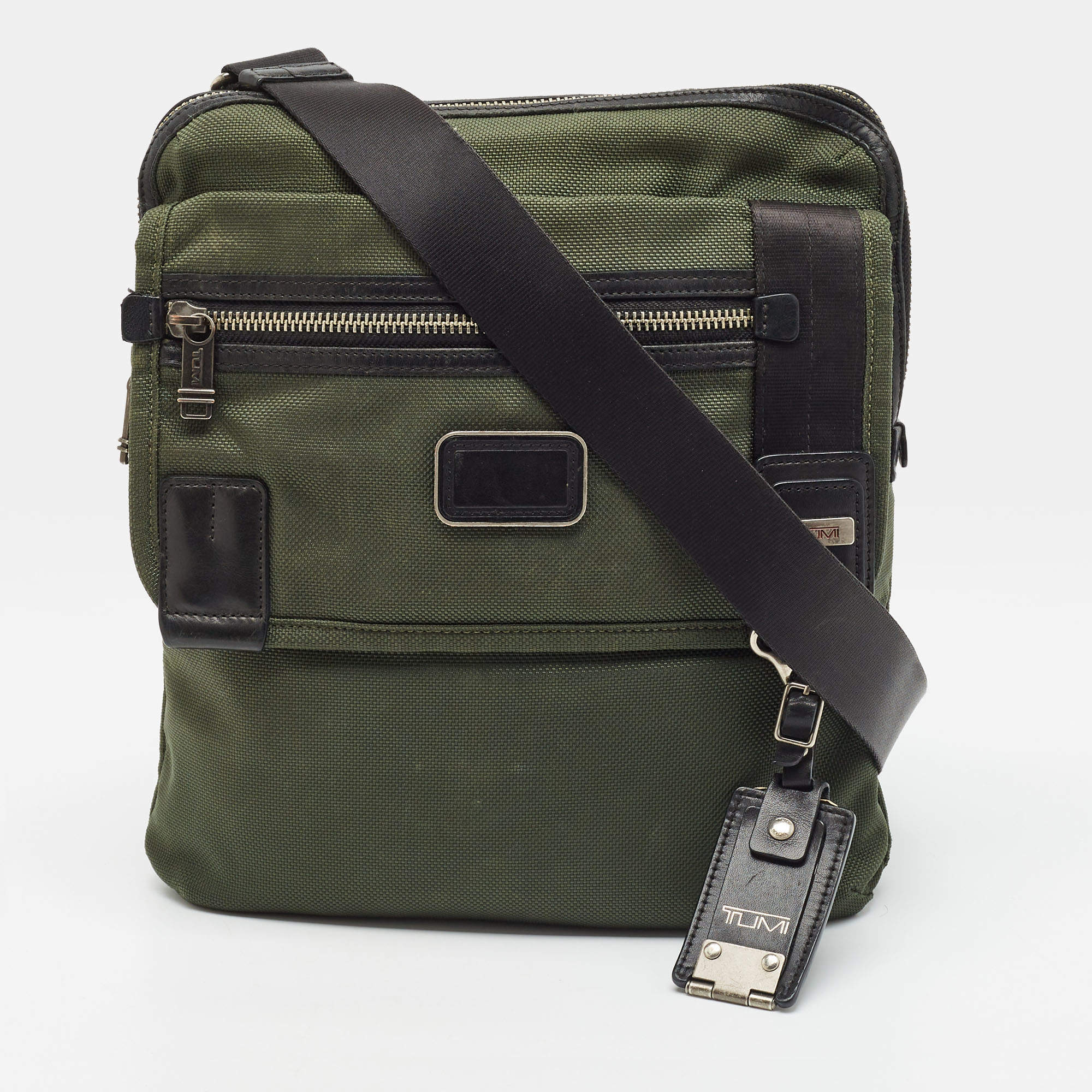 Pre Owned Tumi Annapolis Army Green Nylon Flap Messenger Bag